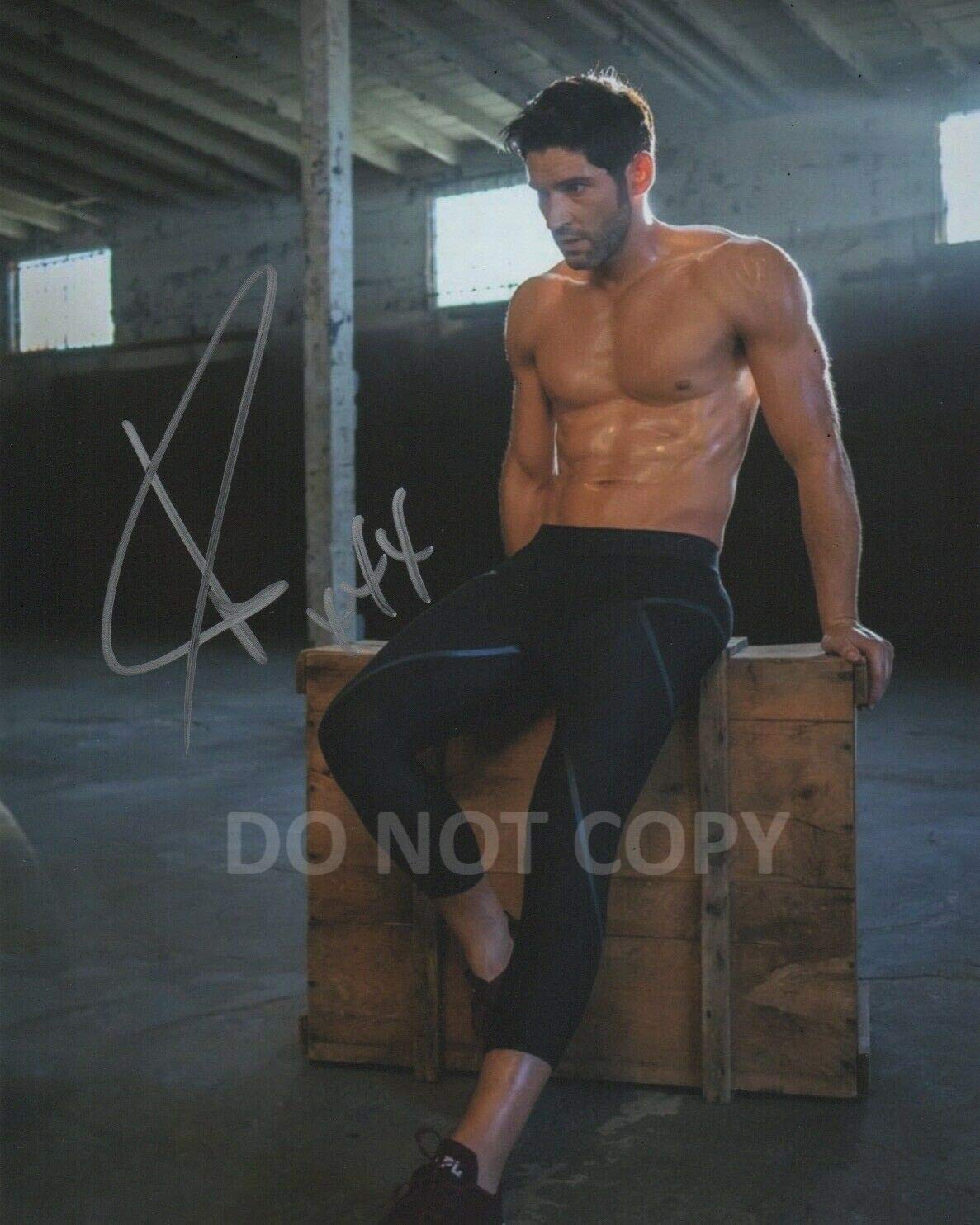 Tom Ellis as Lucifer Signed 8x10 Photo Reprint - Netflix Series Collectible - Perfect for Fan Gifts, Home Decor & Memorabilia Display