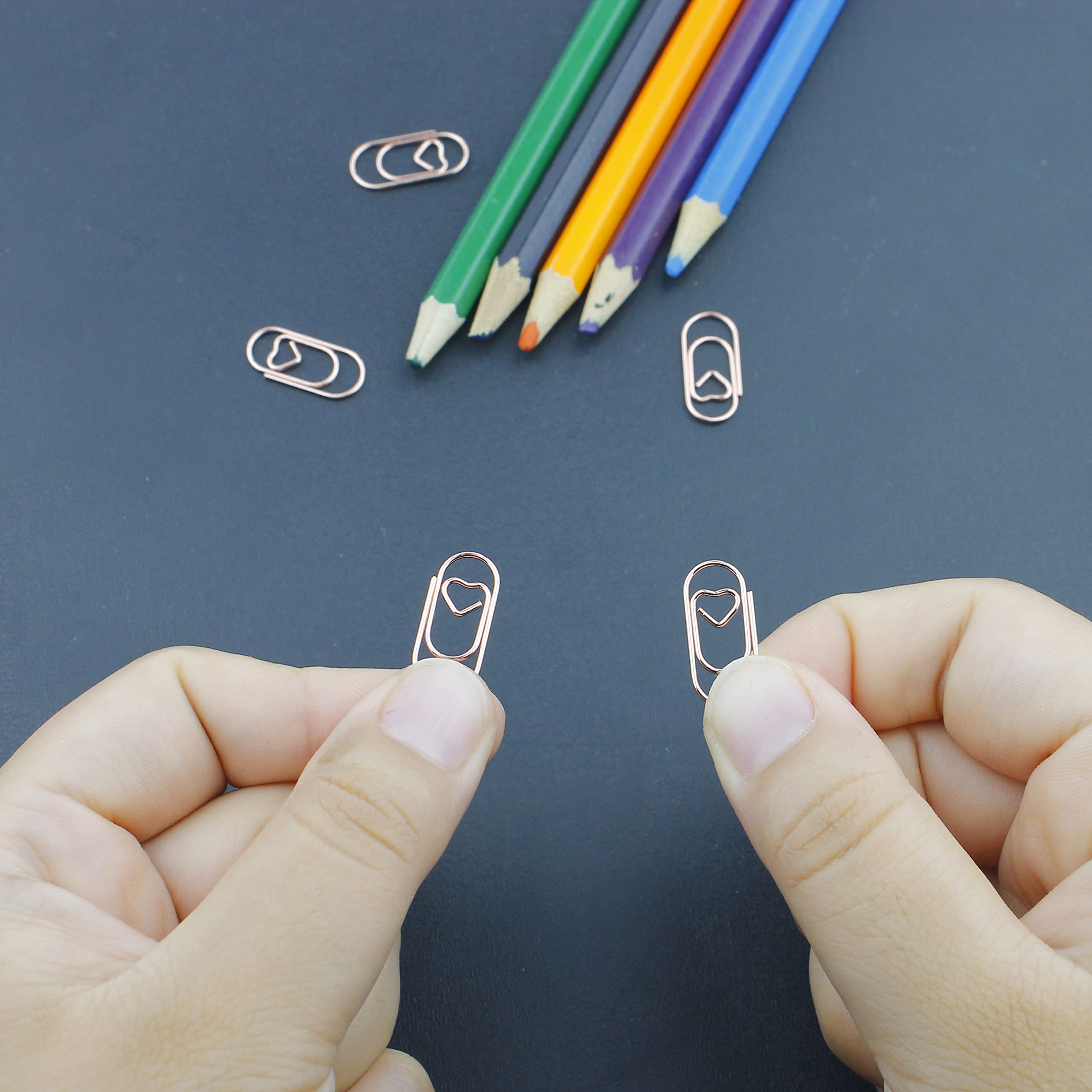 200Pcs Rose Gold Heart Paper Clips - Small Smooth Finish Non-Skid Stainless Steel Office Supplies for Organizing Documents, Scrapbooking & Gift Wrapping