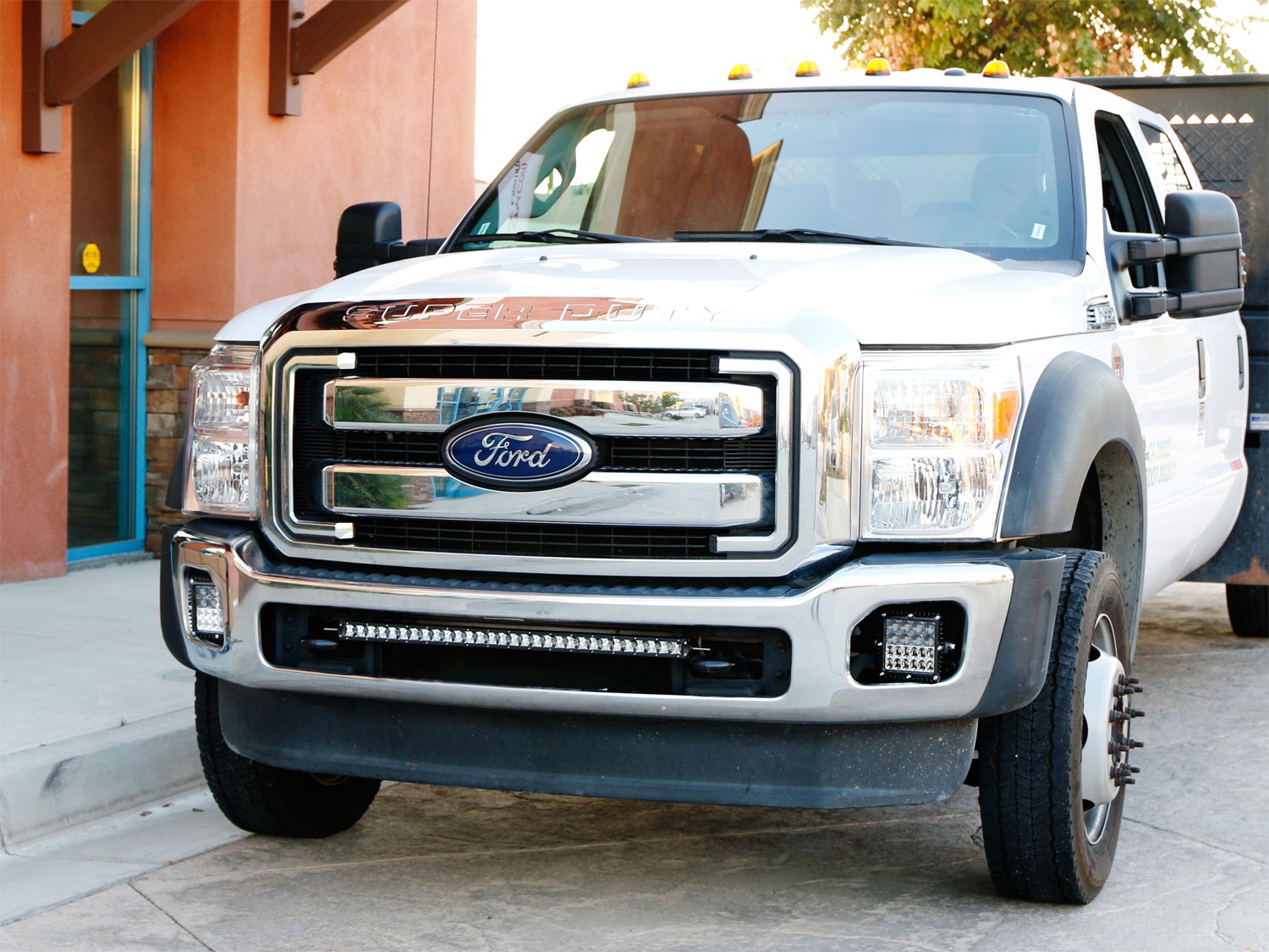 150W 30-Inch CREE LED Light Bar with Lower Bumper Bracket & Wiring Harness for 2011-2016 Ford F250 F350 Trucks - Off-Road, Fog, Work Light for Night Driving & Outdoor Adventures