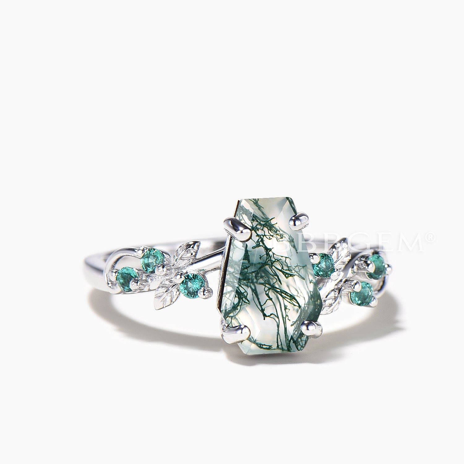 Nature Inspired Coffin Cut Moss Agate Emerald Engagement Ring - Vintage Style Wedding Band for Women, Perfect for Proposals, Anniversaries & Romantic Occasions