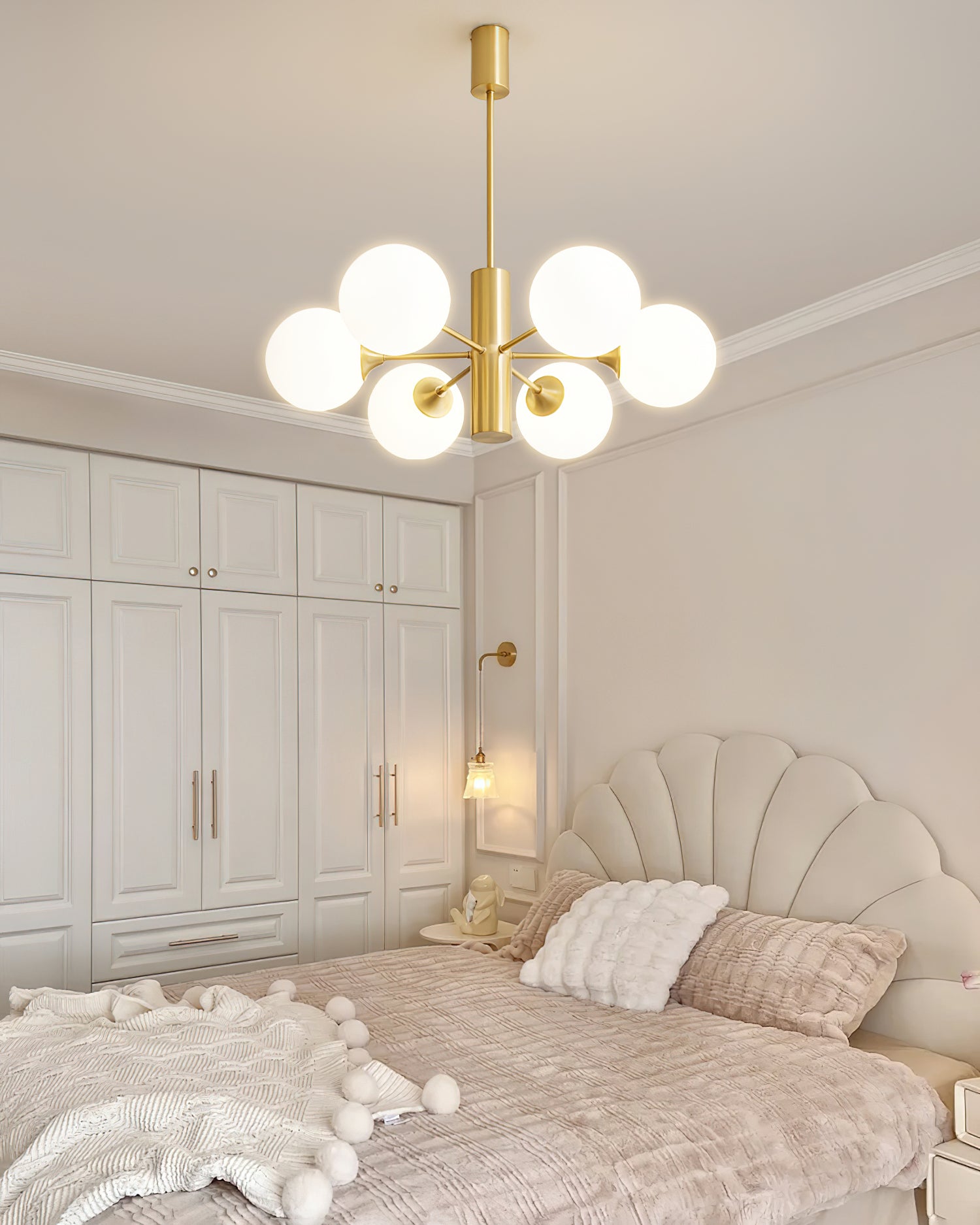 Stylish Bean Ball Chandelier - Modern Pendant Lighting Fixture for Dining Room, Bedroom & Living Room Decor