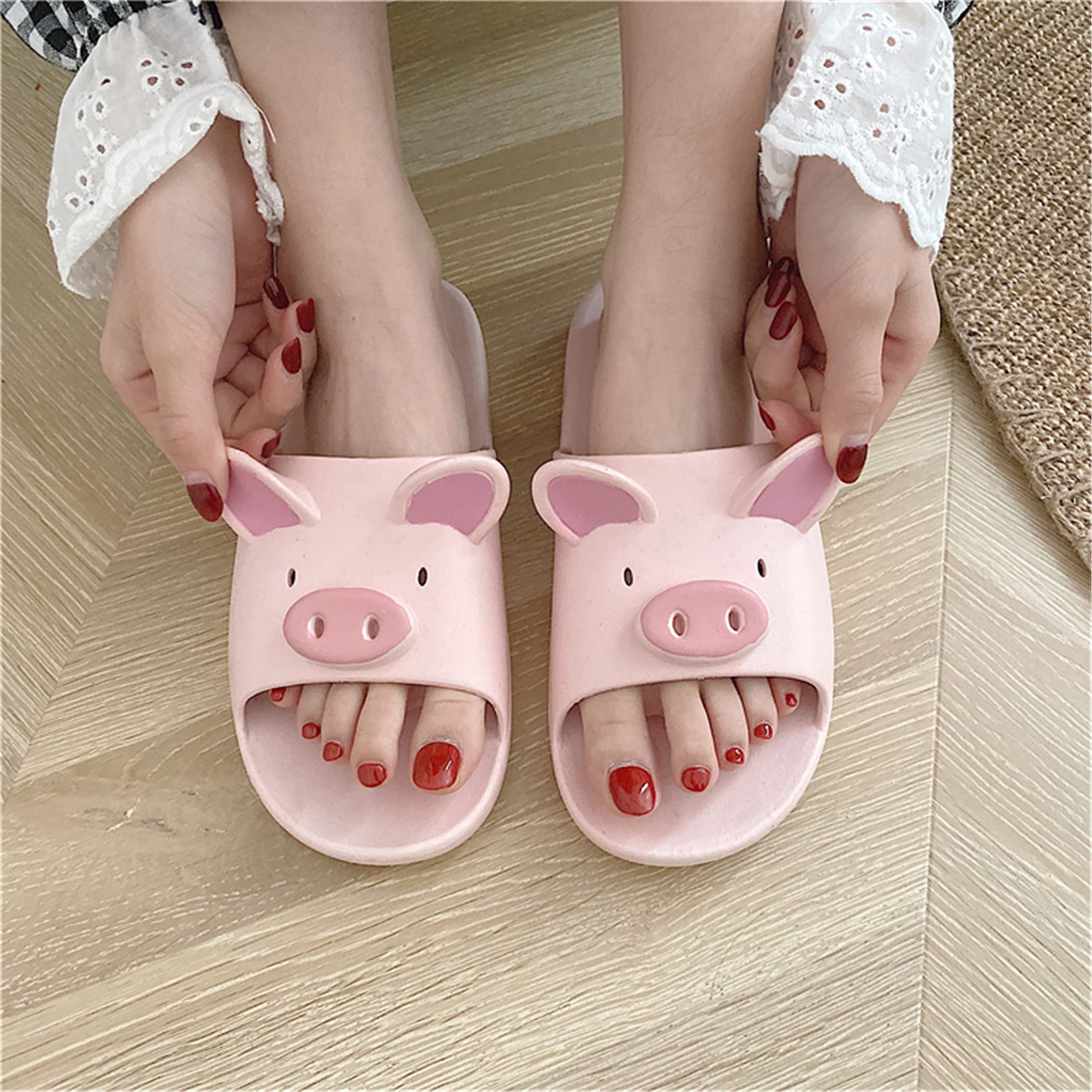 YILANLAN Women's Summer Sandals - Cute Animal Pig Slippers, Comfortable Bathroom & Beach Slides for Women, Non-Slip House Slippers - Perfect for Indoor, Poolside, and Vacation Use