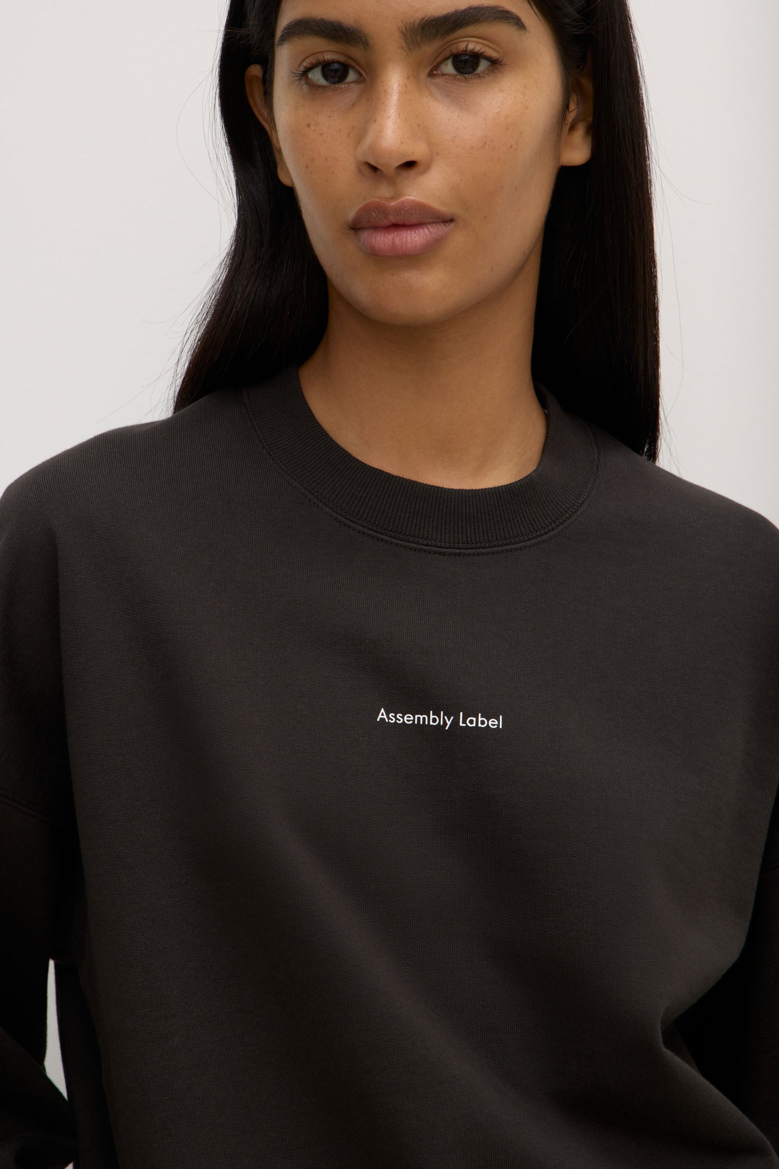 Women's Atelier Logo Fleece Jacket - Cozy & Stylish Pullover for Casual Wear, Outdoor Activities & Layering in Fall & Winter