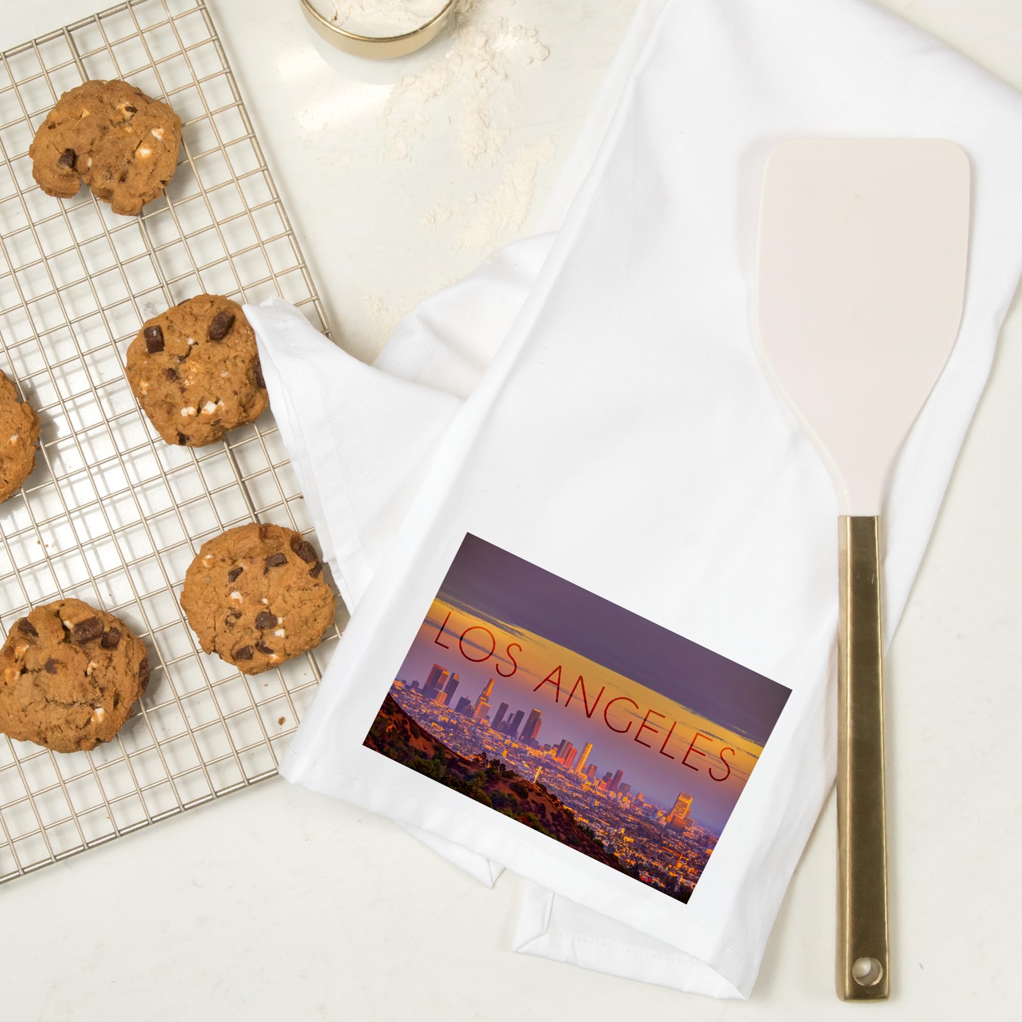 Lantern Press Los Angeles California Skyline at Sunset - 100% Cotton Tea Towel, Decorative Hand Towel for Kitchen & Home Decor - Perfect for Dish Drying, Gift Giving & Coastal Themed Spaces