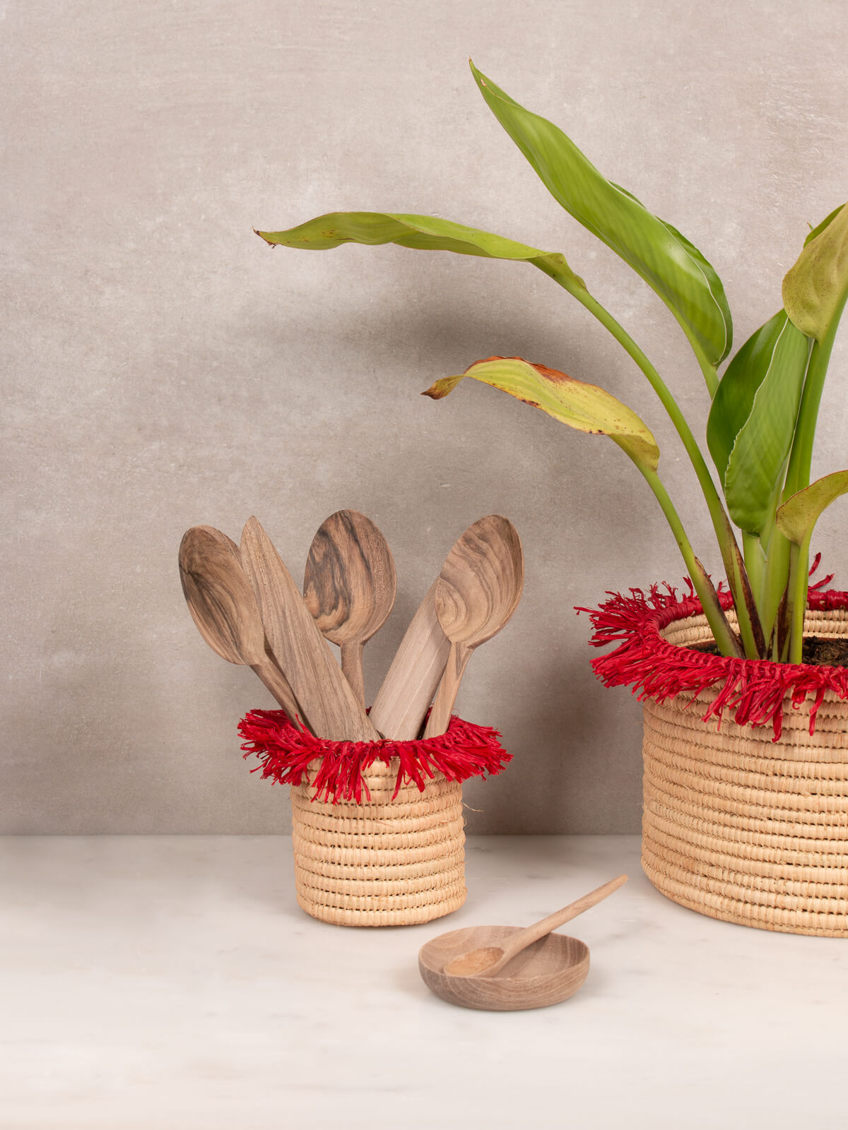 Handwoven Raffia Tassel Storage Baskets - Set of 3 Decorative Organizer Pots in Red | Perfect for Home Decor, Bathroom Organization & Gift Giving