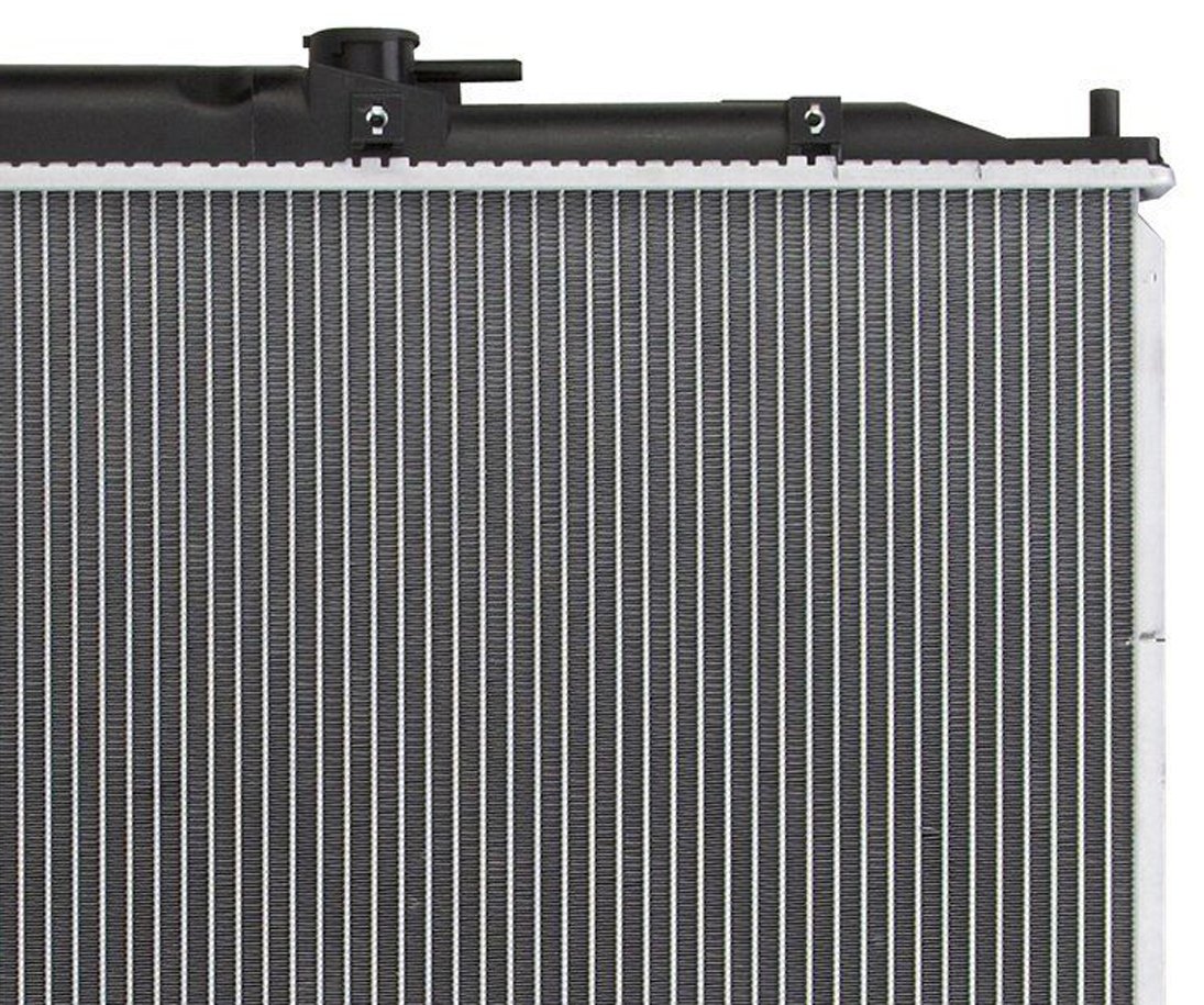 High-Performance Aluminum Car Radiator - Universal Fit for Most Vehicles - Efficient Engine Cooling for Sedans, SUVs & Trucks - Perfect for Daily Commute & Long Road Trips