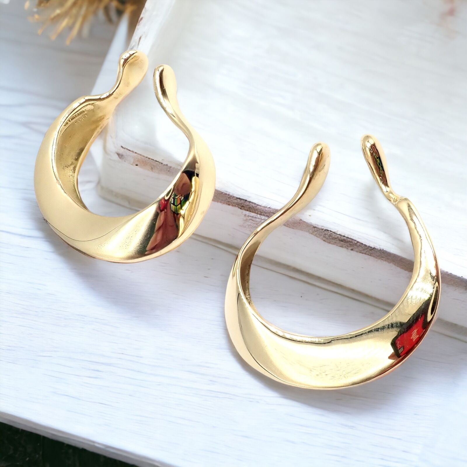 Authentic Vintage Tiffany & Co 18k Yellow Gold Peretti Lily Lobe Hoop Earrings for Women - Luxury Designer Jewelry Gift for Anniversary, Wedding & Special Occasions