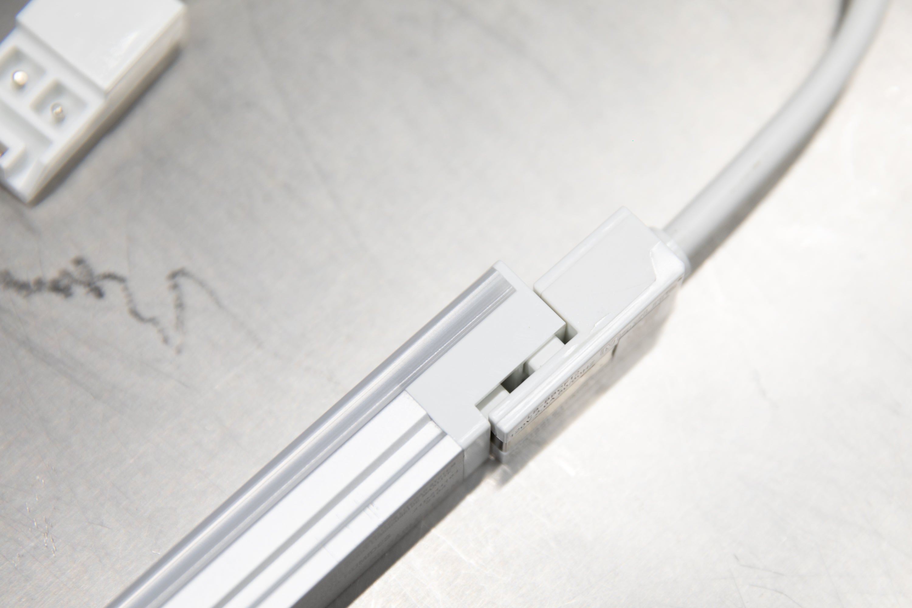 Under Cabinet LED Light Connectors - Seamless Link for Kitchen Cabinet Lighting | Perfect for Under Cabinet, Closet, and Shelf Illumination