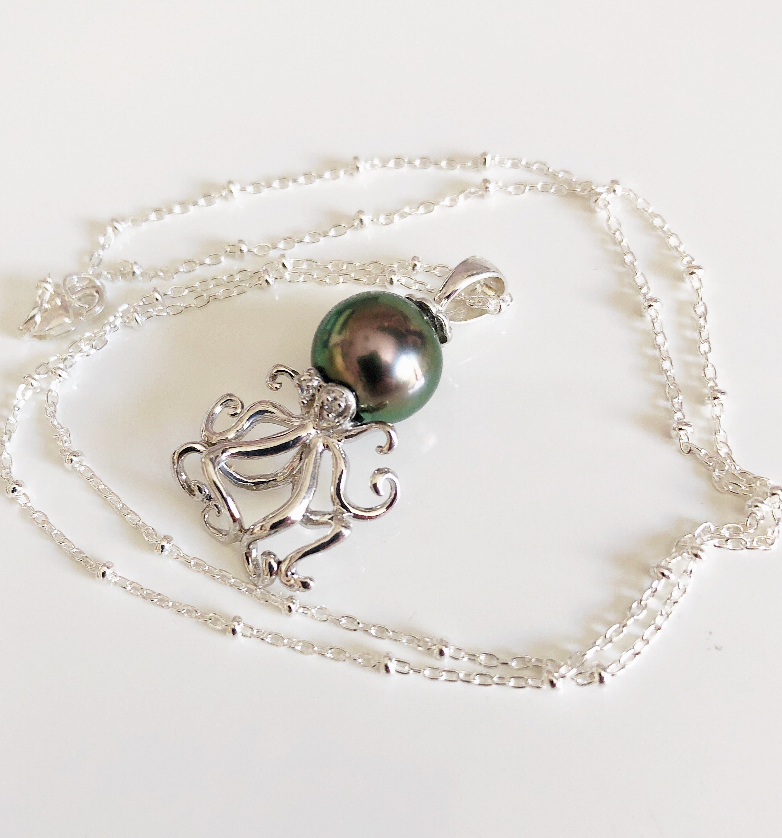 Tako Octopus Pendant Necklace - Unique Japanese-Inspired Jewelry for Women - Perfect for Casual Wear, Gifts & Special Occasions