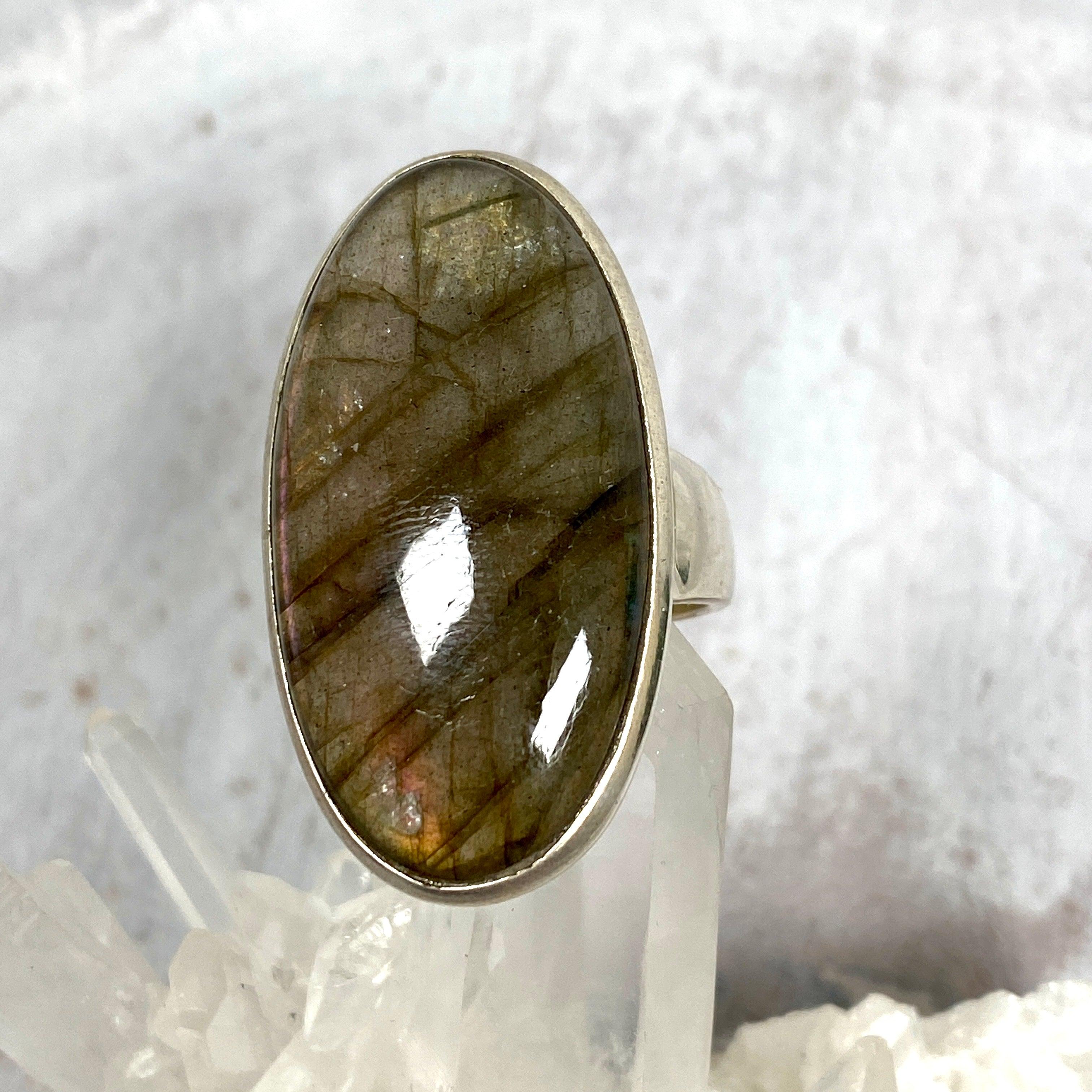 10K Gold Purple Labradorite Oval Ring for Women - Size 10 - Elegant Gemstone Jewelry for Everyday Wear & Special Occasions