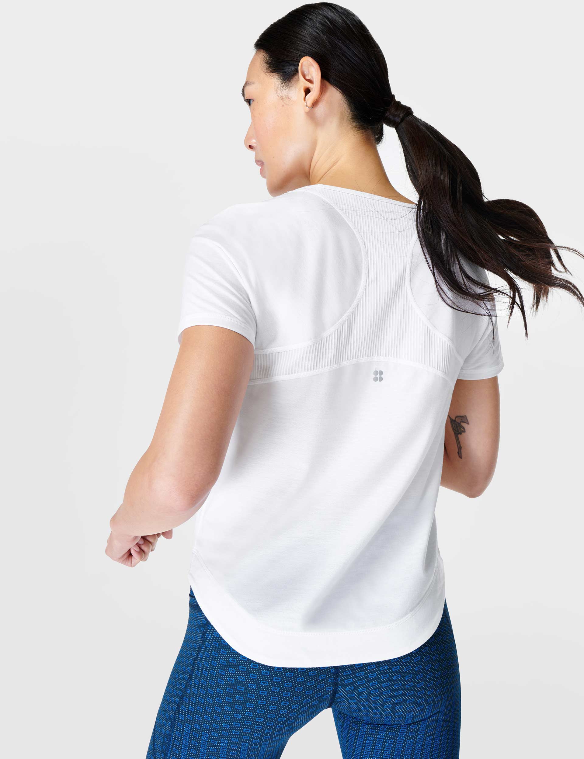 Breathe Easy Running T-Shirt for Men & Women - Moisture-Wicking, Lightweight & Comfortable - White - Perfect for Jogging, Gym & Outdoor Activities