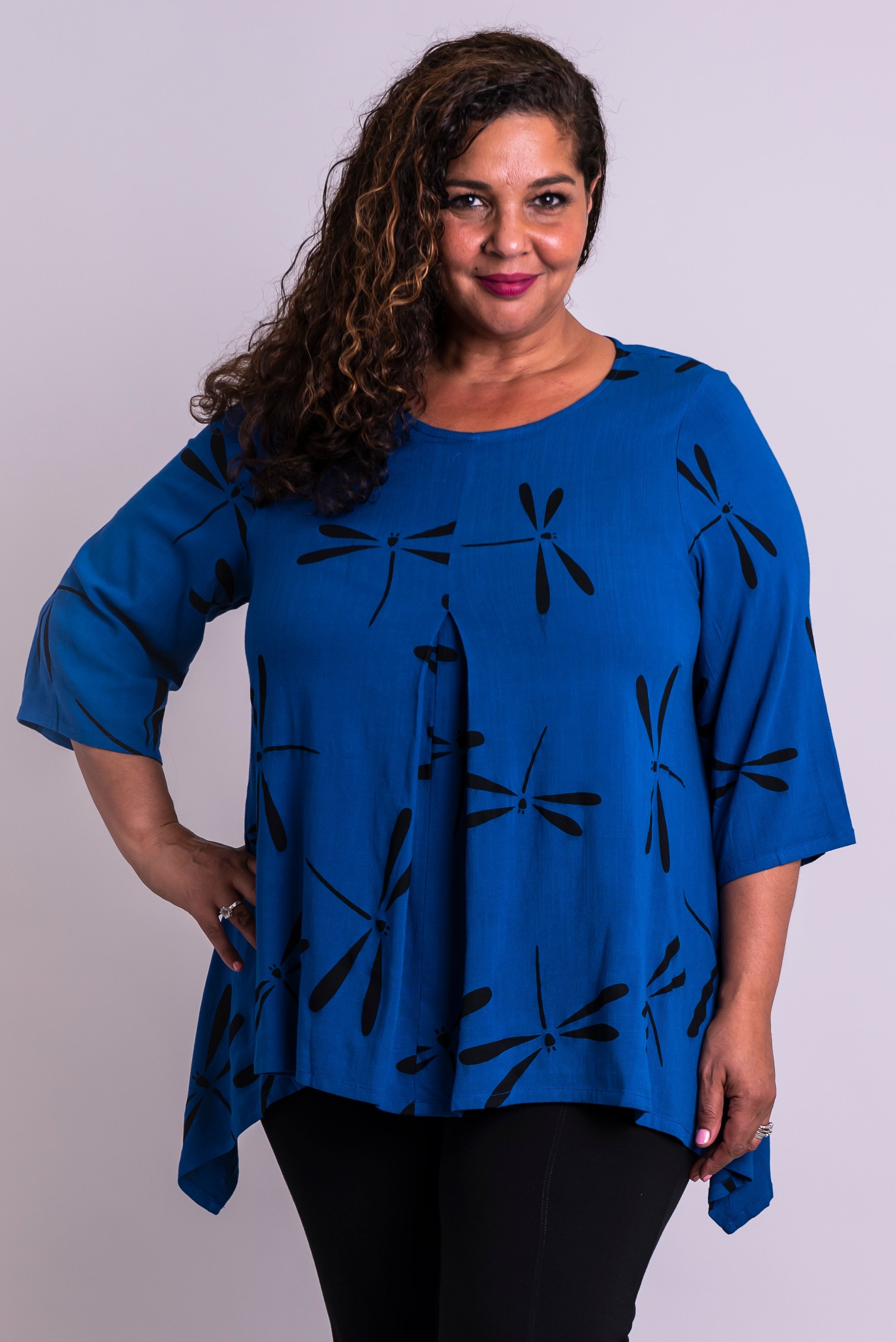 Daniella Women's Linen Bamboo Top with Sapphire Dragonfly Print - Breathable & Comfortable Summer Blouse for Casual Outings & Beach Wear