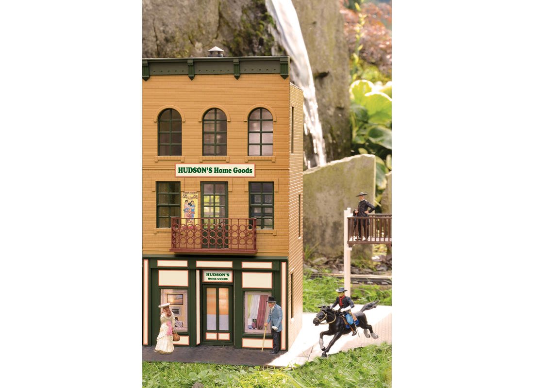 Piko 62267 G Scale Model Train Kit - Hudson's Dry Goods Building for Garden & Outdoor Railroad Layouts | Realistic Miniature Structure for Train Enthusiasts & Collectors
