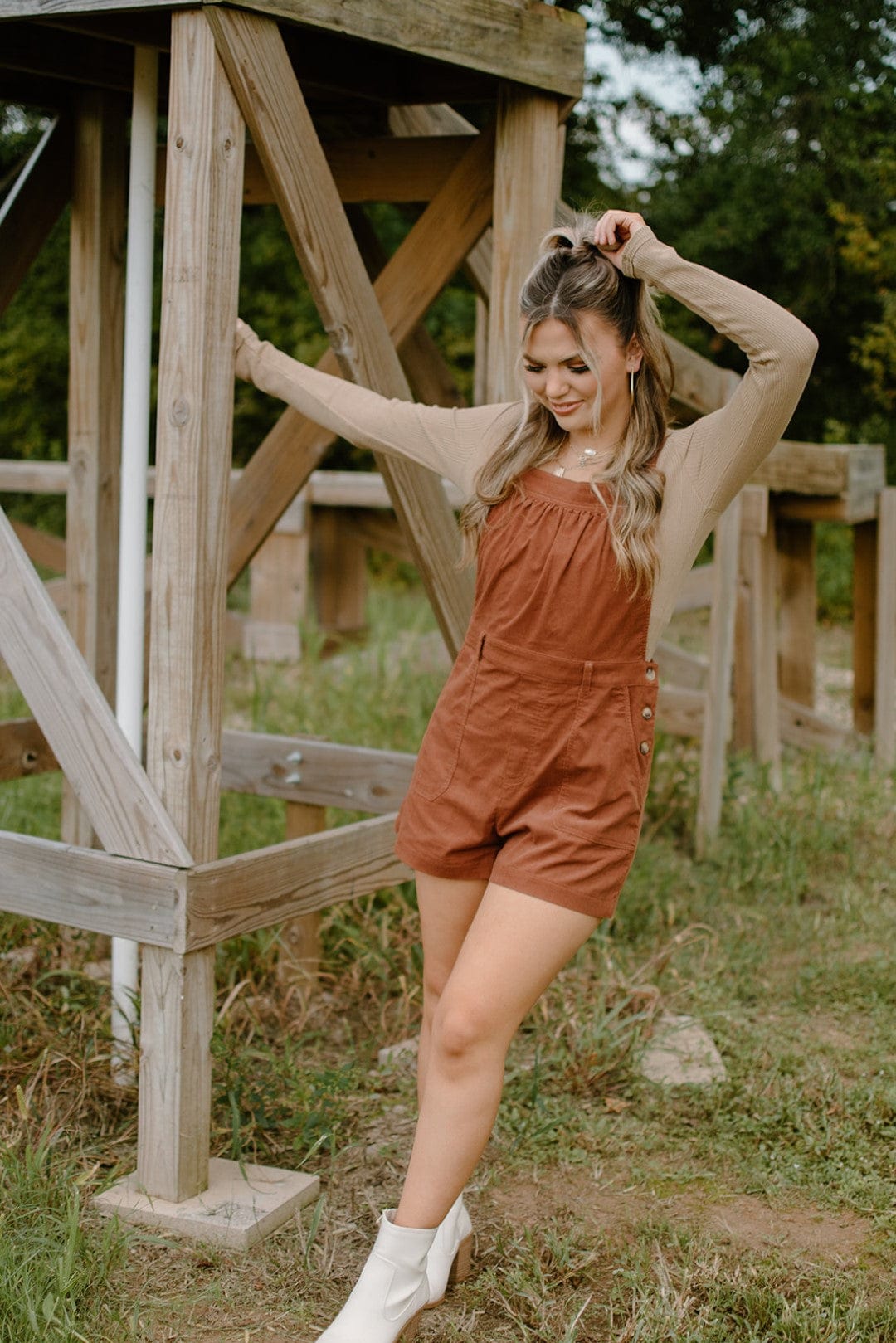 Stylish Brick Corduroy Overalls Romper for Women - Trendy Jumpsuit with Pockets | Perfect for Casual Outings, Fall Fashion & Photoshoots