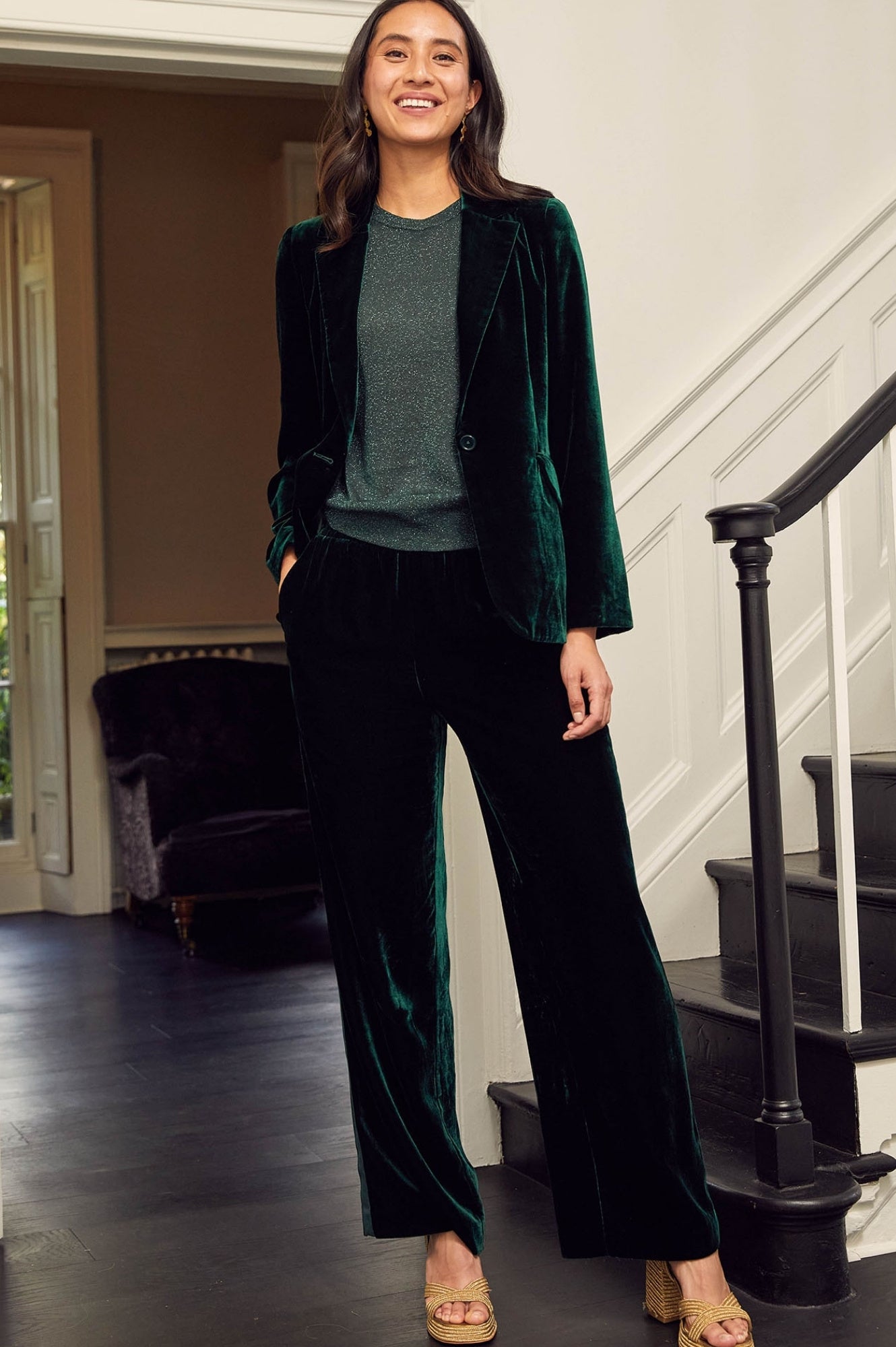 Asha Velvet Blazer for Women - Elegant Emerald Green Formal Jacket for Office Wear, Business Meetings & Evening Events