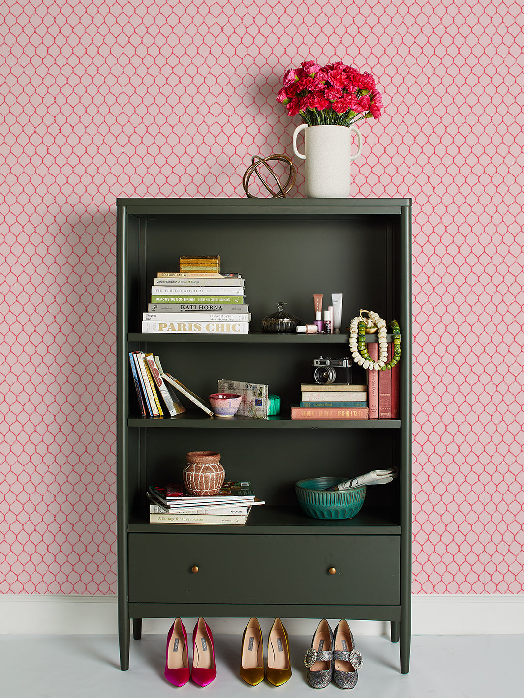 Evelyn's Chicken Wire Wallpaper by Sarah Jessica Parker | Pink Floral Peel & Stick Wallpaper for Farmhouse, Nursery & Bedroom Decor