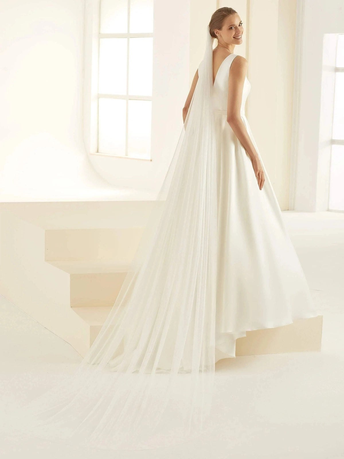Elegant Cathedral Wedding Veil with Glitter Tulle - Single Tier Cut Edge Bridal Veil S362 for Romantic Church Ceremonies & Formal Weddings