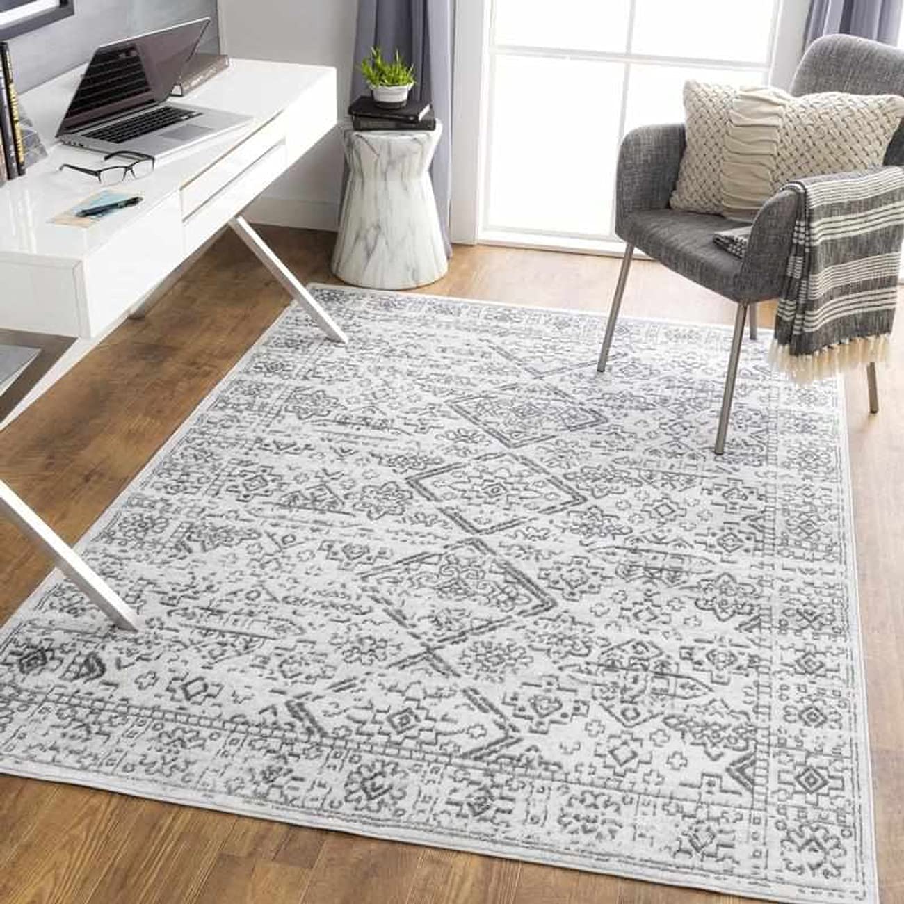 Mark&Day 8x10 Berkhoek Global Light Gray Area Rug – Soft Grey Beige White Carpet for Living Room, Bedroom, Kitchen – 7'10