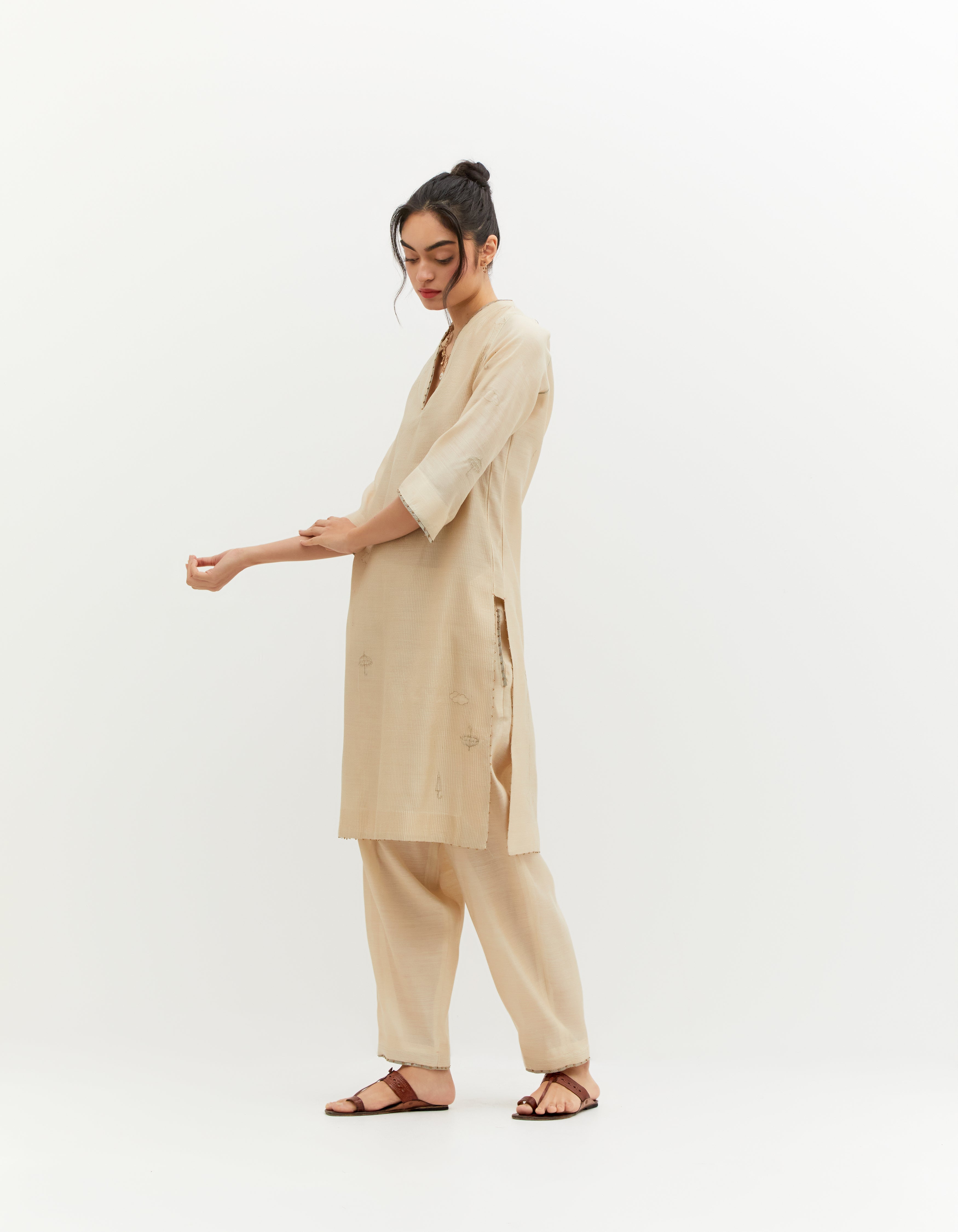 Premium SD Aisha Salwar - Lightweight Muga Satin Calico Fabric for Women's Ethnic Wear - Perfect for Festivals, Weddings & Special Occasions