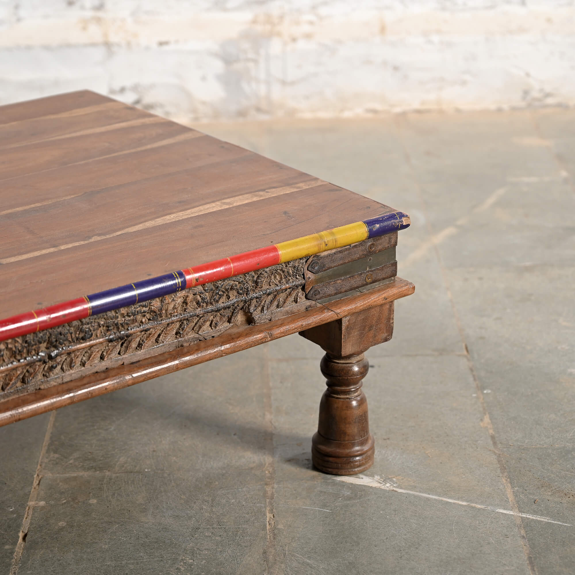 Hand Carved Rustic Reclaimed Wood Coffee Table - Solid Wood Farmhouse Living Room Furniture for Home Decor & Cozy Gatherings