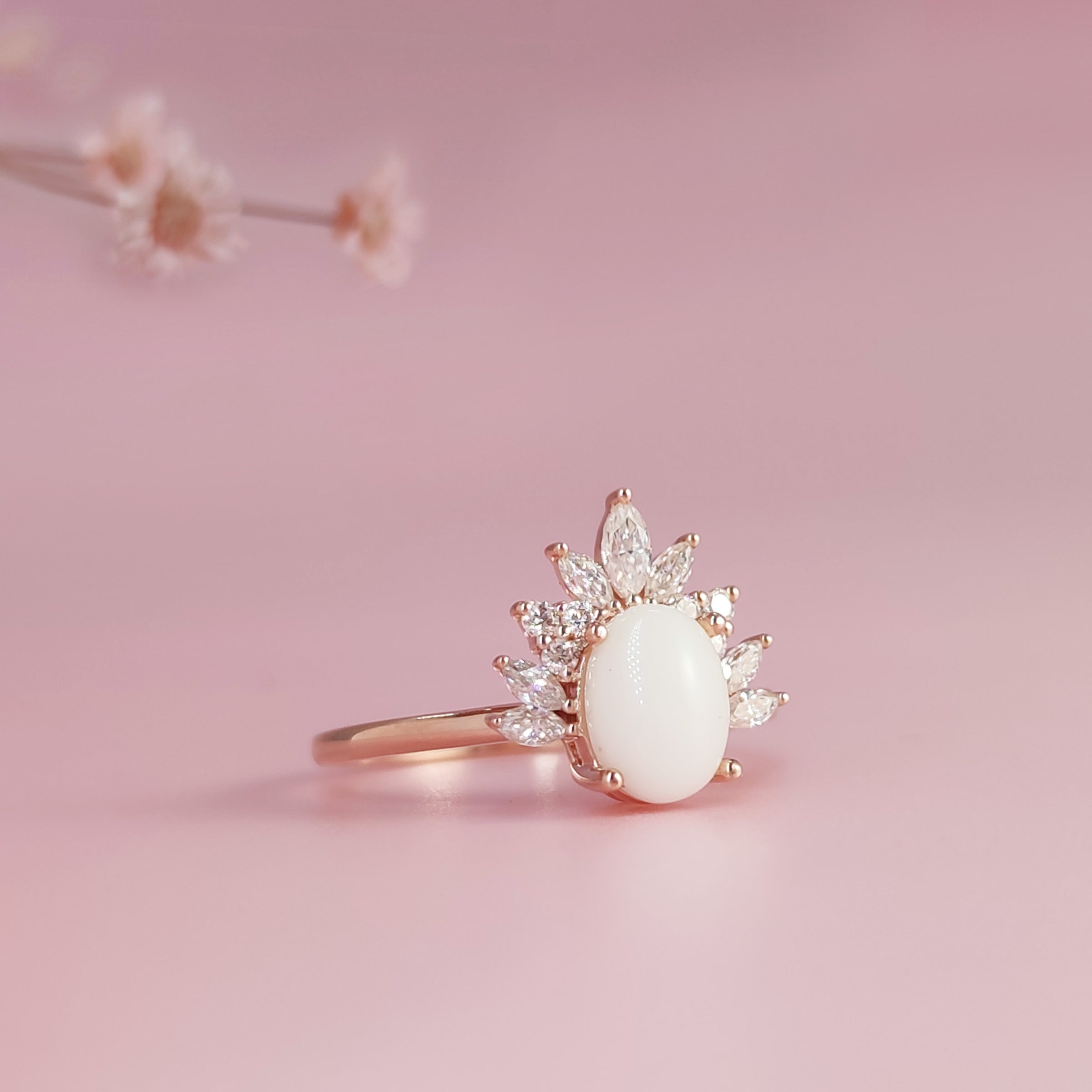 Radiant Crown Breastmilk Ring - Elegant Keepsake Jewelry for Moms | Perfect for Breastfeeding Mothers, Baby Showers & Mother's Day Gifts