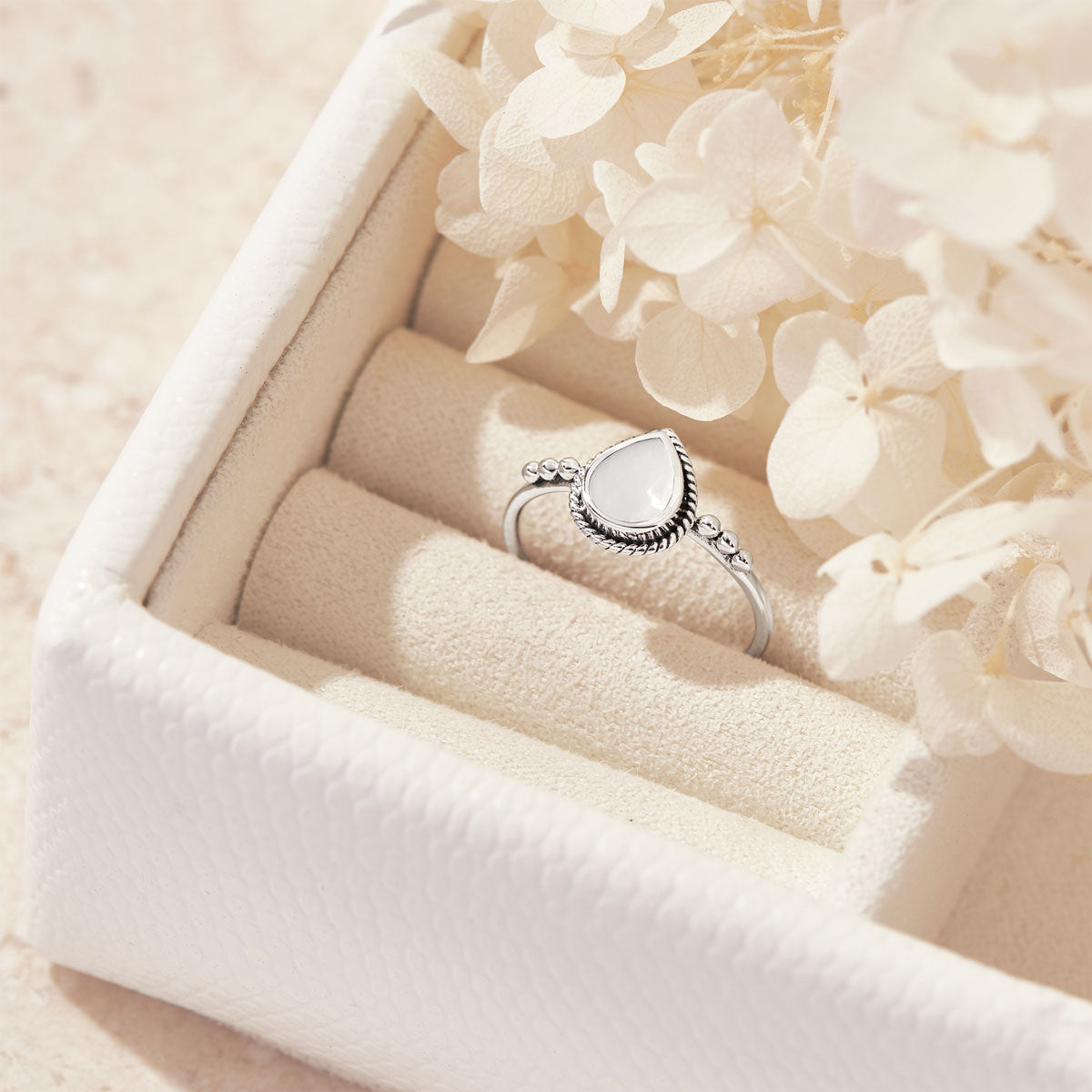 Rejoice Shell Ring - Elegant Handmade Seashell Jewelry for Women, Beach Wedding Accessories, Boho Style Gift for Her | Perfect for Summer Vacations, Beach Parties, and Boho Fashion Outfits
