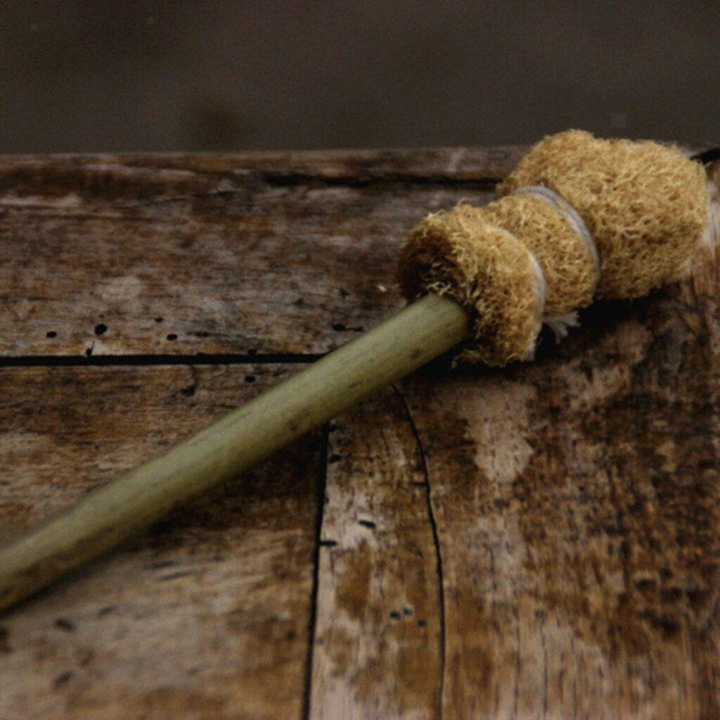 Natural Long Handle Loofah Brush - Durable Kitchen Cleaning Scrubber for Pots, Pans & Dishes - Perfect for Deep Cleaning and Exfoliating Vegetables