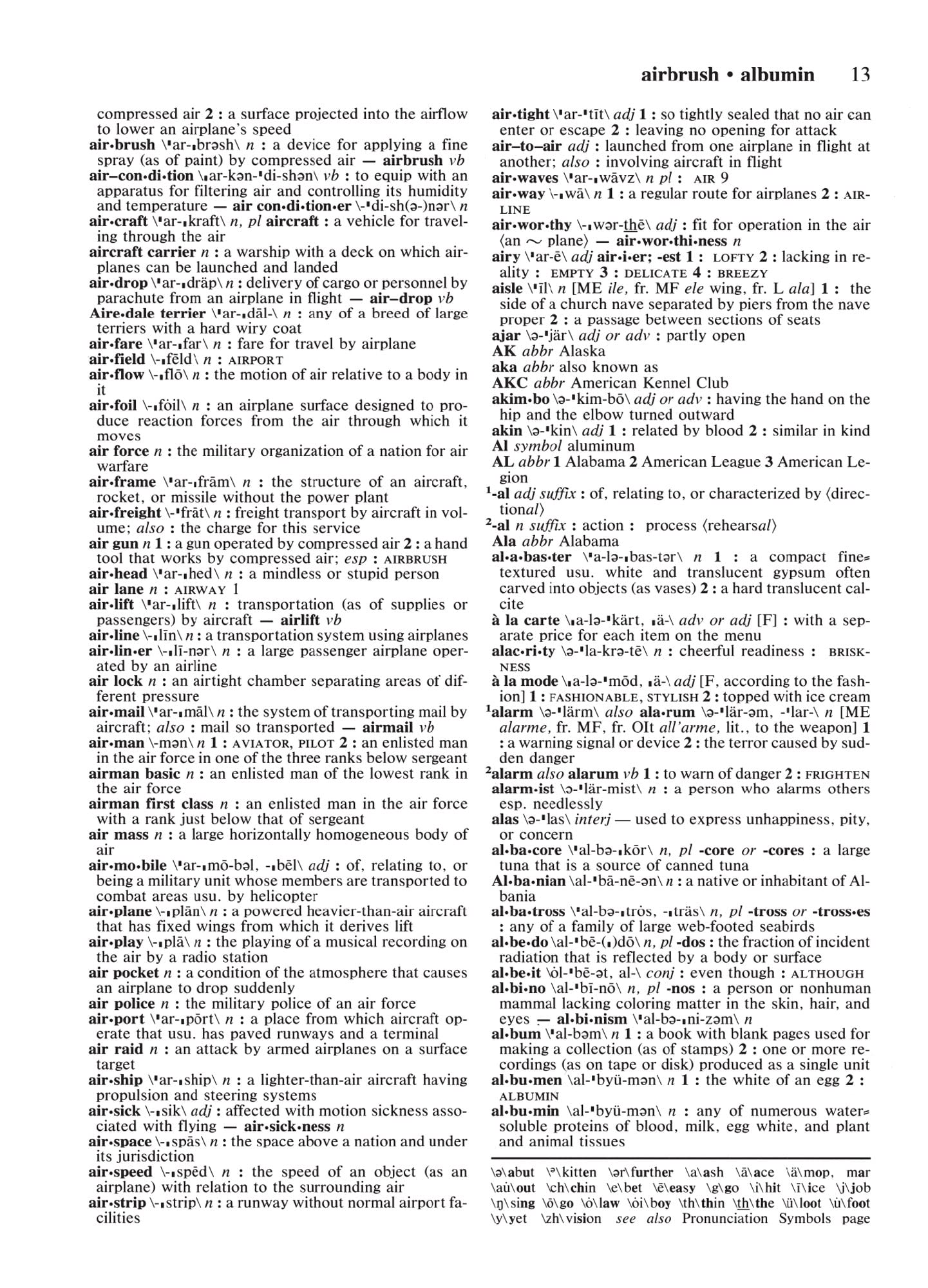 Merriam-Webster's Essential English Vocabulary Desk Dictionary - Perfect for Office, School & Home Reference