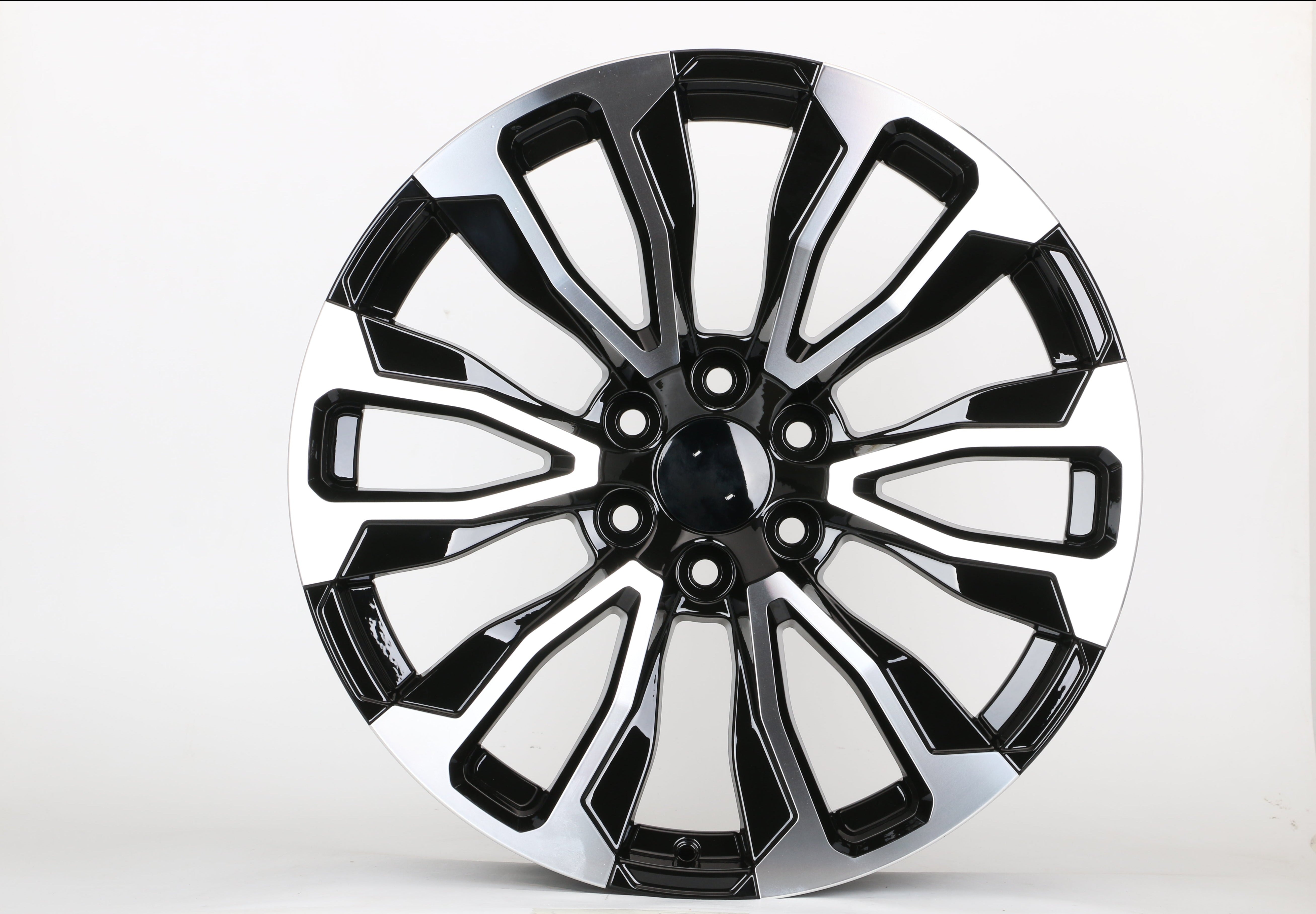22-Inch Chrome Wheels for Chevy Tahoe, Silverado, Suburban, Avalanche & GMC Yukon, Denali, Sierra - Perfect for Off-Roading, Street Performance & Custom Truck Upgrades