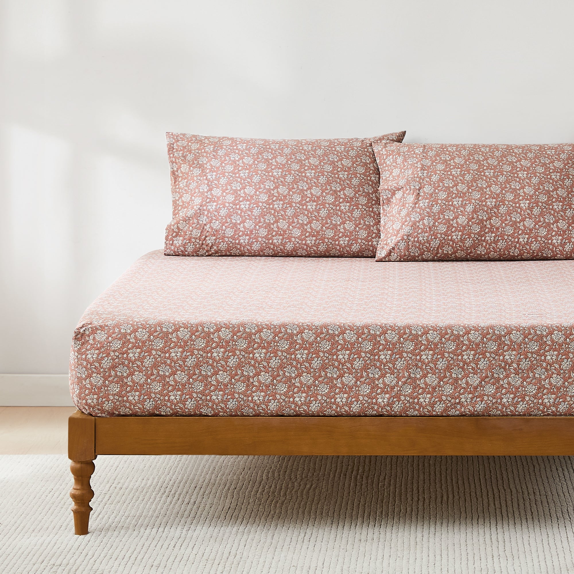 Zara Floral Print 100% Cotton Bed Sheet Set - Queen Size, 4-Piece Set for Soft & Breathable Bedding | Perfect for Master Bedroom, Guest Room & Dormitory