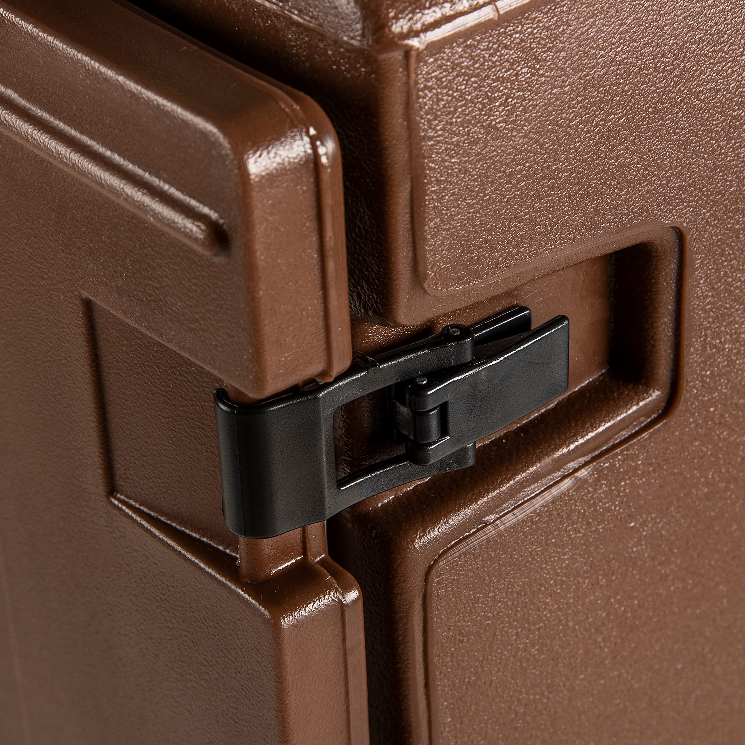 Carlisle FoodService 5-Pan Insulated Front Loading Food Carrier with Handles - Brown Plastic Catering Solution for Restaurants, Events & Buffets | Perfect for Hot/Cold Food Transport & Serving