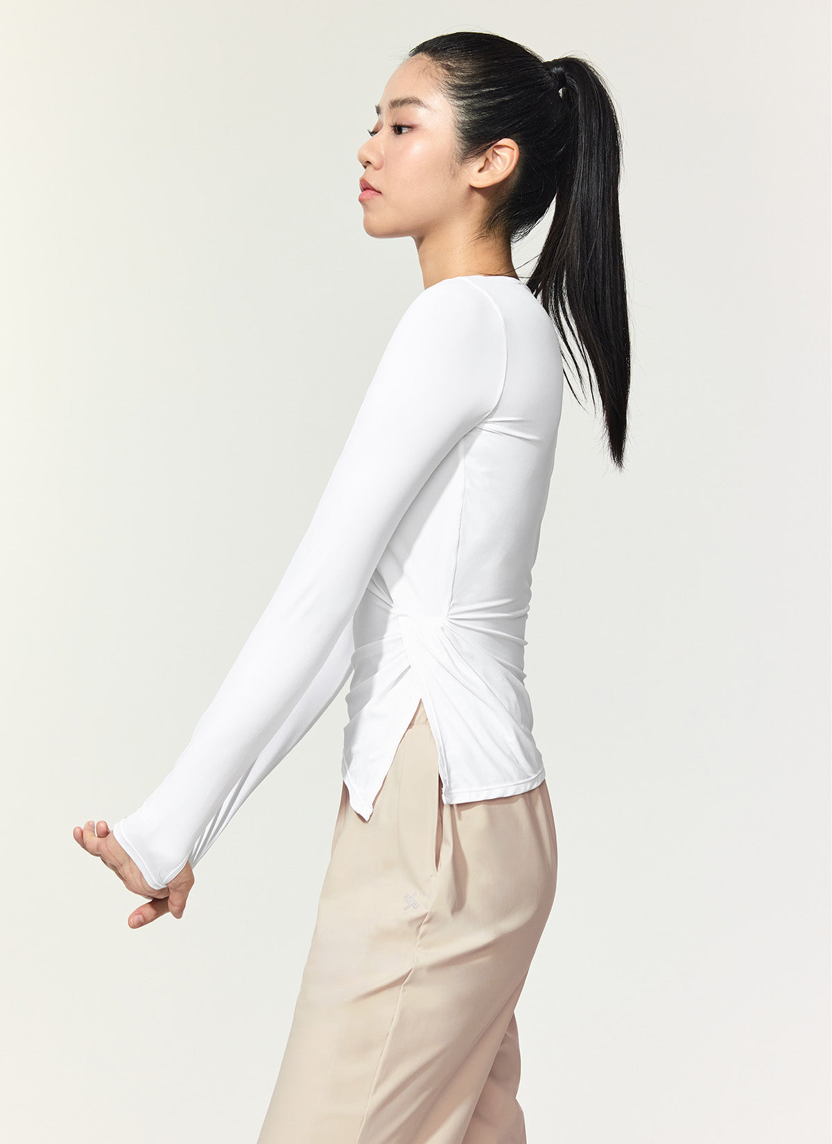 Breathable Cooling Drape Finger Hole Long Sleeve Shirt - Perfect for Yoga, Running & Outdoor Activities