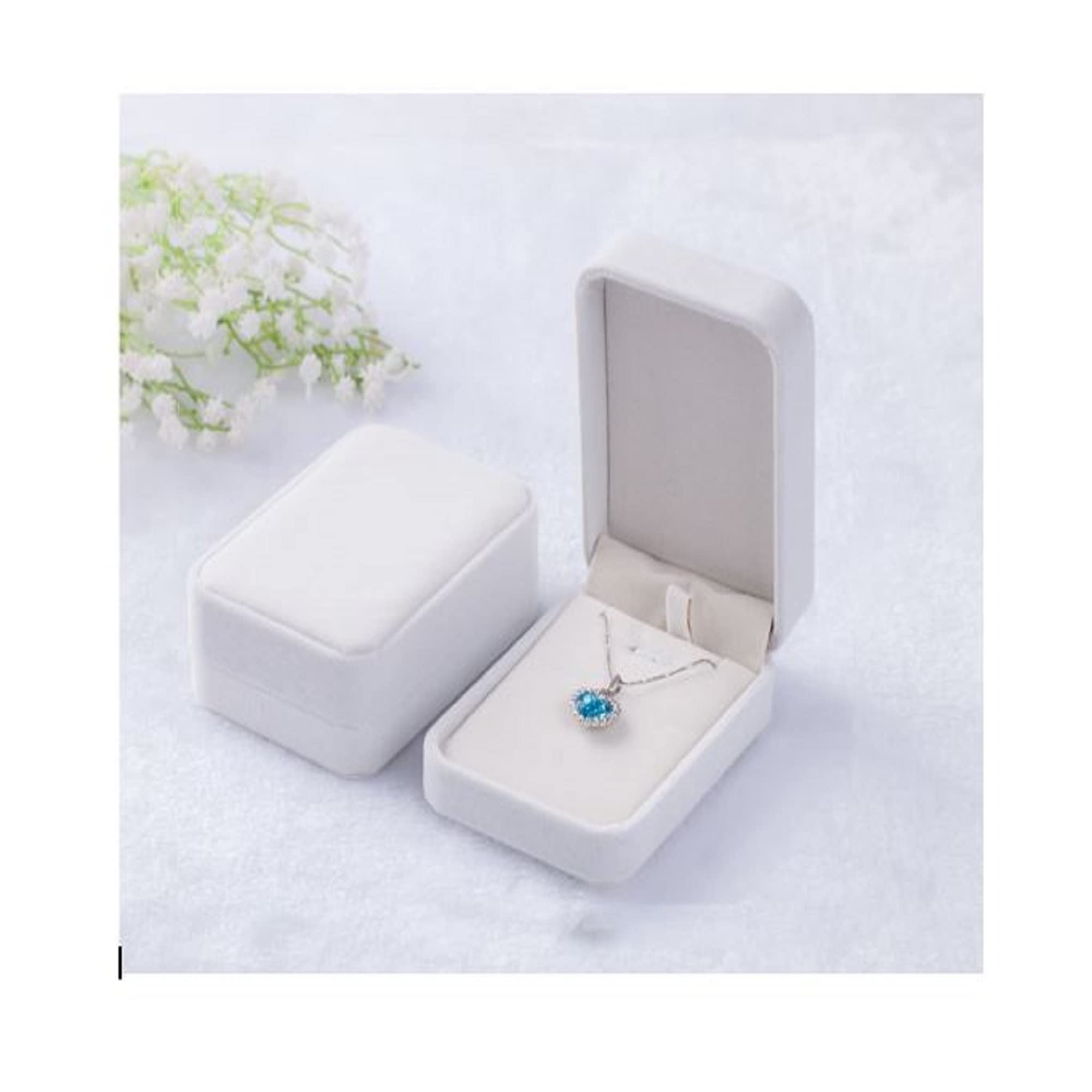 Luxury Velvet Jewelry Gift Box for Necklaces & Pendants - Elegant White Velvet Necklace Storage Box with Soft Lining - Perfect for Jewelry Gifting, Wedding Accessories & Special Occasion Present Packaging