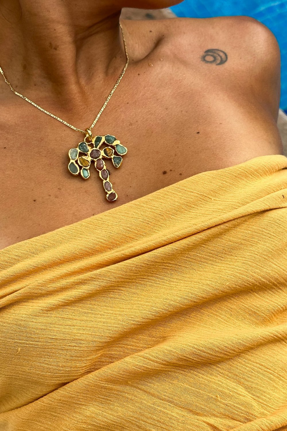 Palmera Gold Charm Necklace - Elegant & Trendy Jewelry for Women - Perfect for Parties, Weddings & Everyday Wear