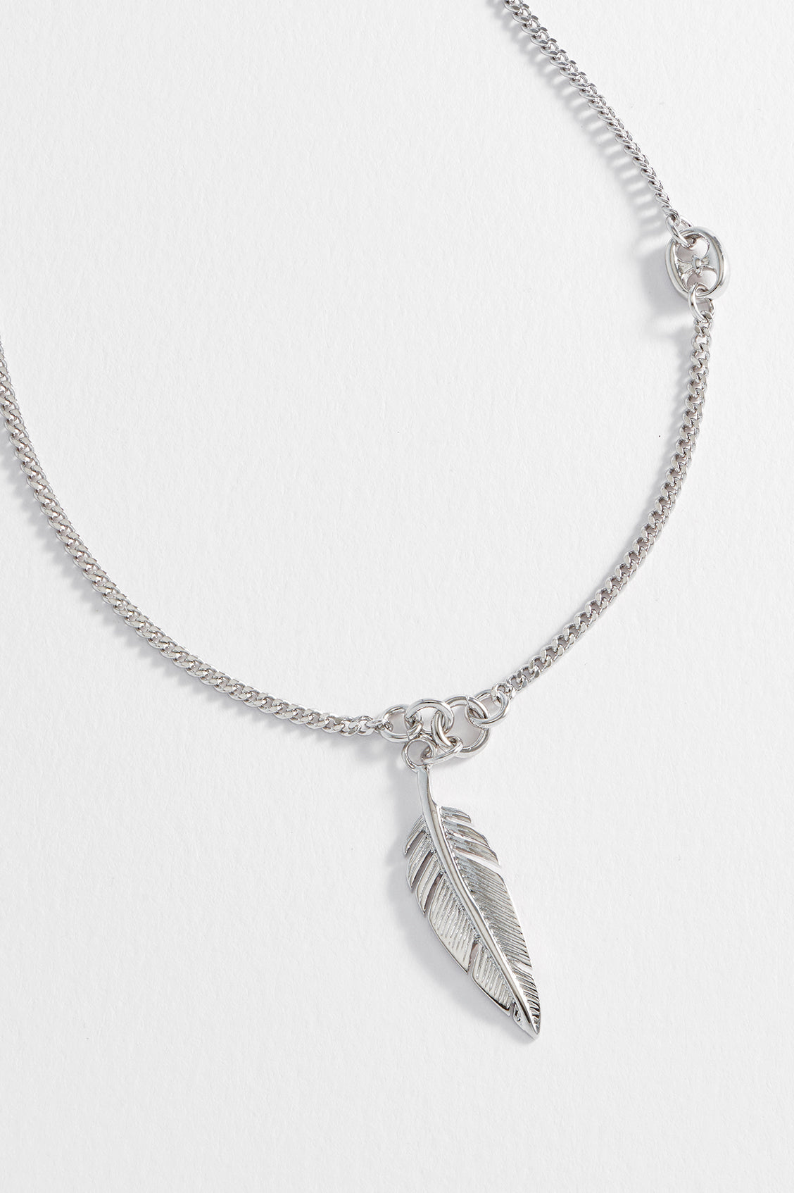 Stylish Men's Feather Necklace - Handmade Bohemian Pendant for Casual & Festival Outfits - Perfect for Music Festivals, Beach Parties & Boho Fashion