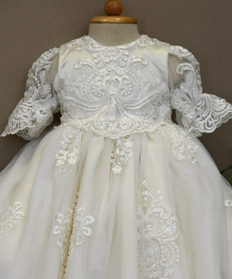 Girls' Full Lace Sequins Baptism Dress with Bubble Sleeves - Elegant Christening Princess Gown for Baby Girls - Perfect for Church Ceremonies, First Communion & Special Occasions