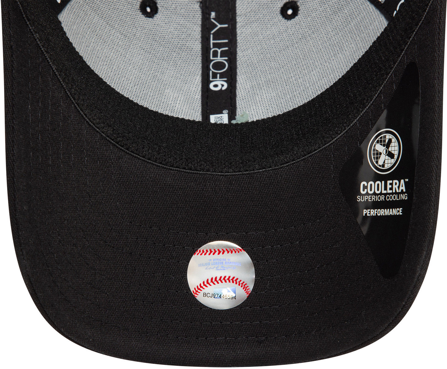 New York Yankees New Era 9Forty Stretch Snap Black Baseball Cap - Adjustable Fitted Hat for Men & Women - Perfect for Baseball Games, Sports Fans, and Casual Wear