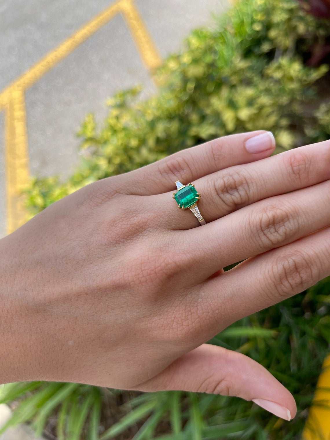 2.17tcw AAA+ AGL Certified Insignificant Oil 18K Gold Colombian Emerald Cut & Tapered Baguette Diamond Engagement Ring for Women - Perfect for Weddings, Anniversaries & Special Occasions