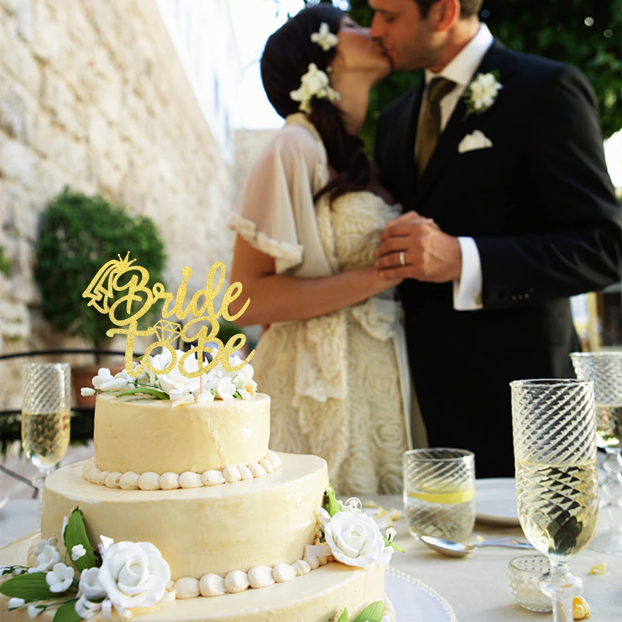 1 PCS Bride to Be Cake Topper with Glitter Ring - Gold Wedding Cake Decoration for Bridal Shower, Engagement & Bachelorette Parties - Perfect for Wedding Cakes, Cupcakes and Dessert Tables