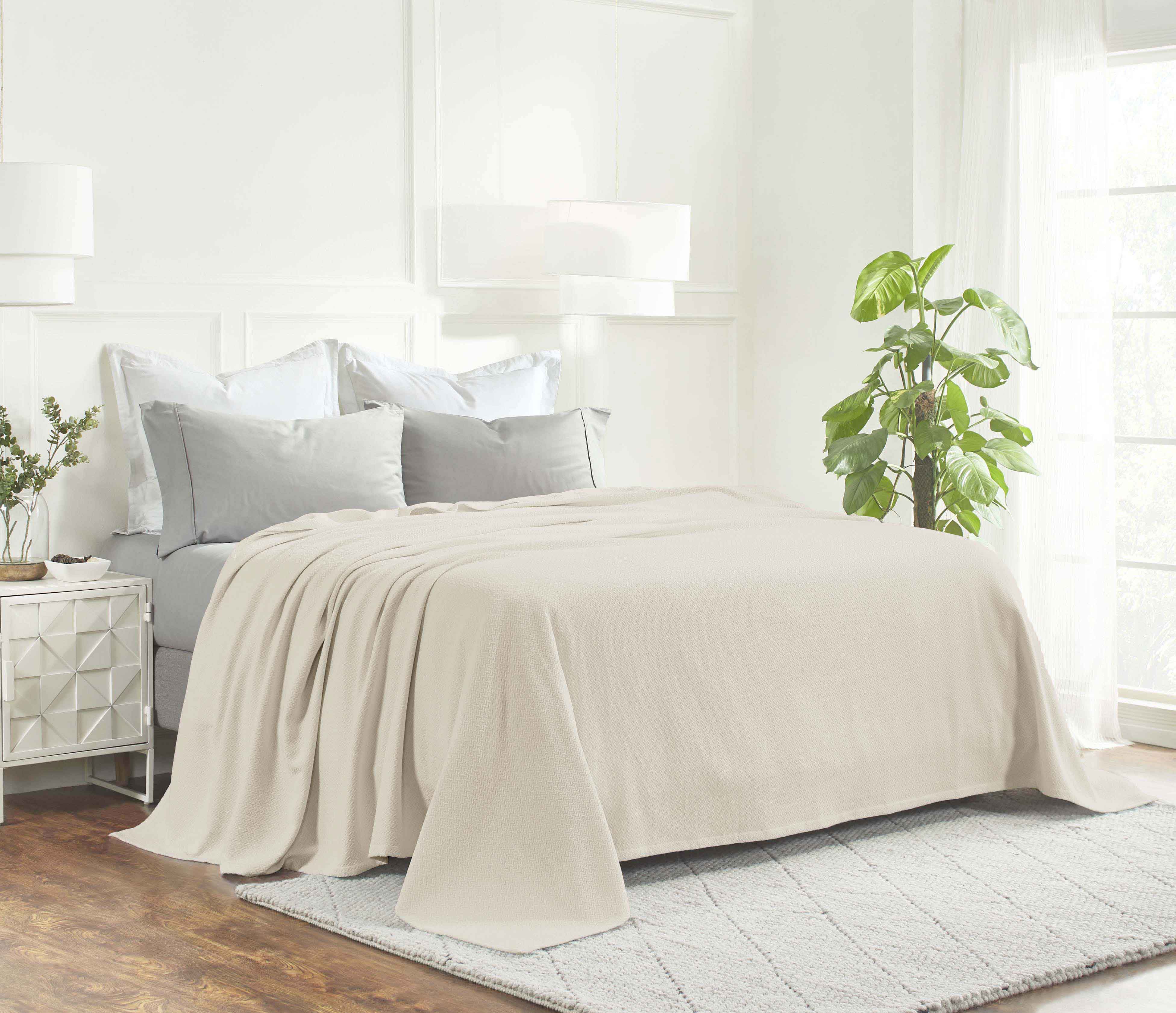 Premium Nobel Cotton Textured Chevron Lightweight Woven Blanket - Soft & Breathable Throw for Sofa, Bed, and Outdoor Picnics - Cozy Home Decor & Travel Companion