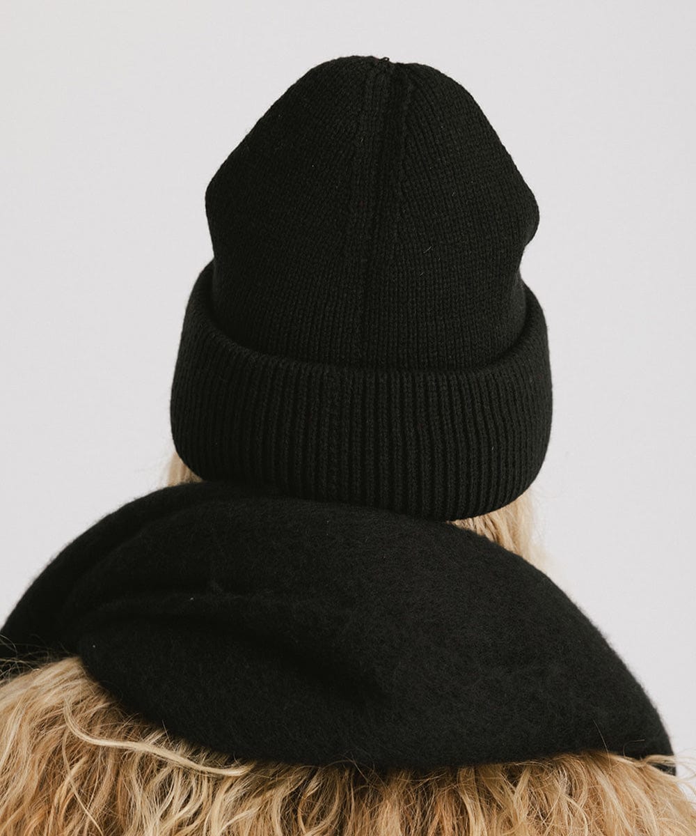 Lou Oversized Knit Beanie - Soft Chunky Winter Hat for Women & Men - Perfect for Cold Weather, Skiing, and Outdoor Activities