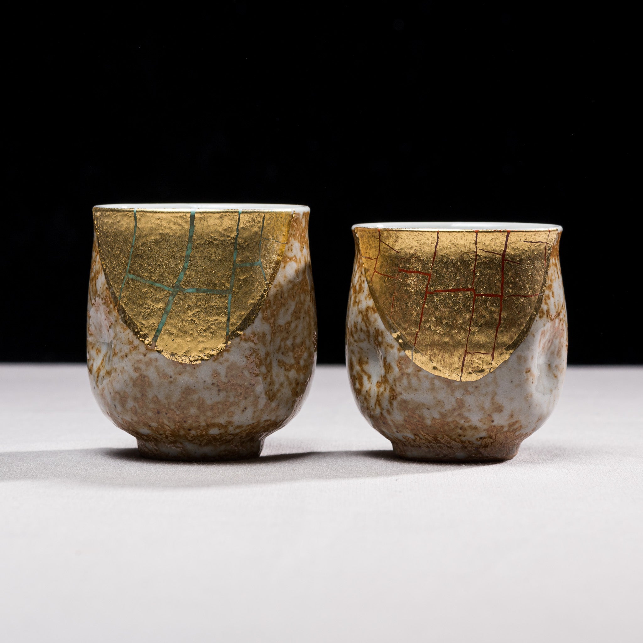 Premium Kutani Ware Gold Leaf Yunomi Tea Cups - Handcrafted Japanese Ceramic Pair for Matcha & Green Tea - Perfect Gift for Tea Lovers & Home Decor