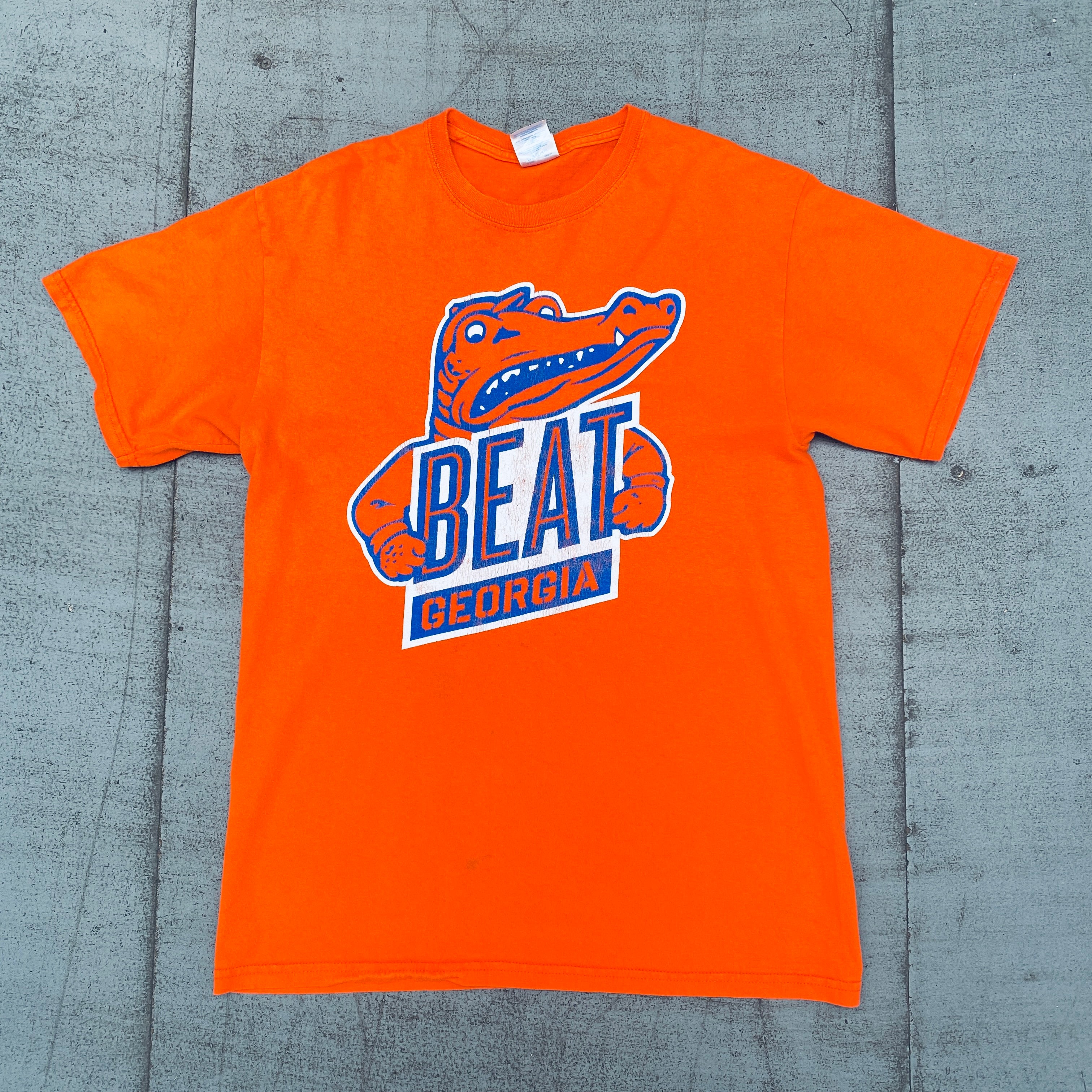 Florida Gators 2000s Vintage Graphic Tee - Men's College Football T-Shirt - Perfect for Game Day, Tailgating & Gators Fan Gifts