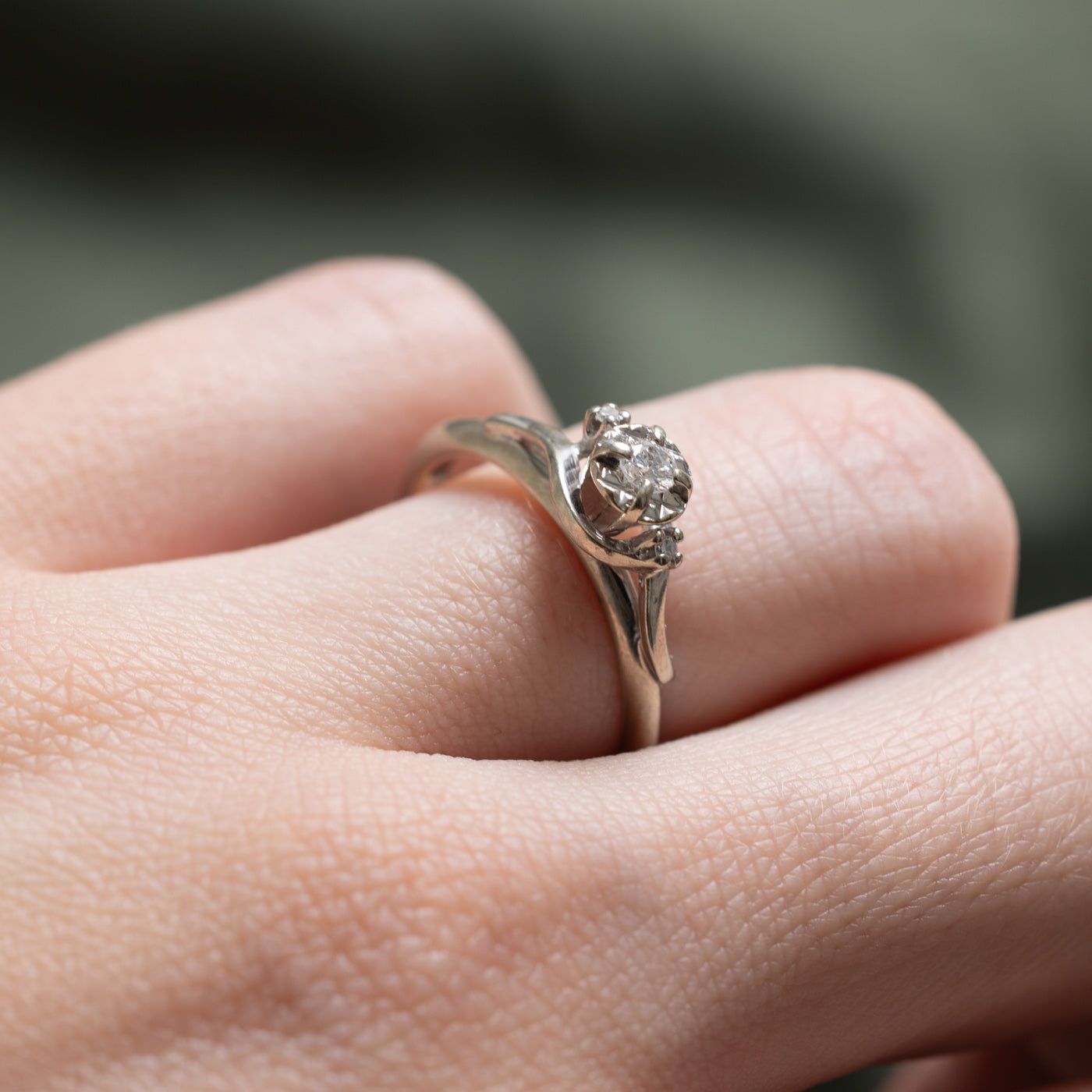 Birks' Illusion Set Diamond Ring | 0.12ctw | Size 5.5 | Elegant Wedding Band & Anniversary Gift for Her | Perfect for Proposals, Engagements & Special Occasions