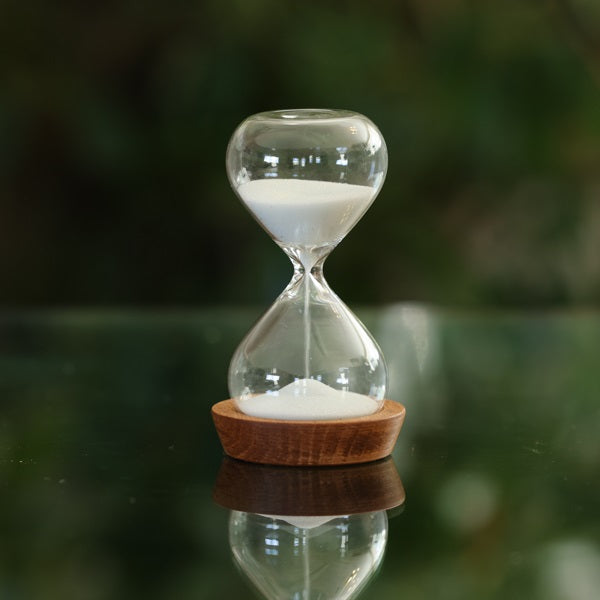 1 Minute Glass Timer with Black or White Sand - Perfect for Kitchen, Classroom, and Meditation - Hourglass Sand Timer for Cooking, Games, and Focus