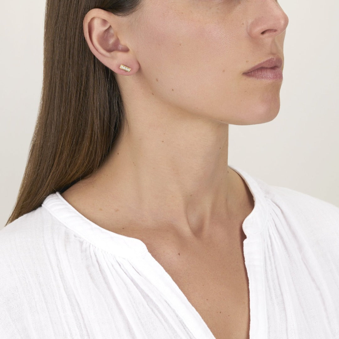 Single Stone Diamond Pavé Monet Stud Earrings - Elegant 14K Gold Earrings for Women, Perfect for Weddings, Anniversaries & Special Occasions