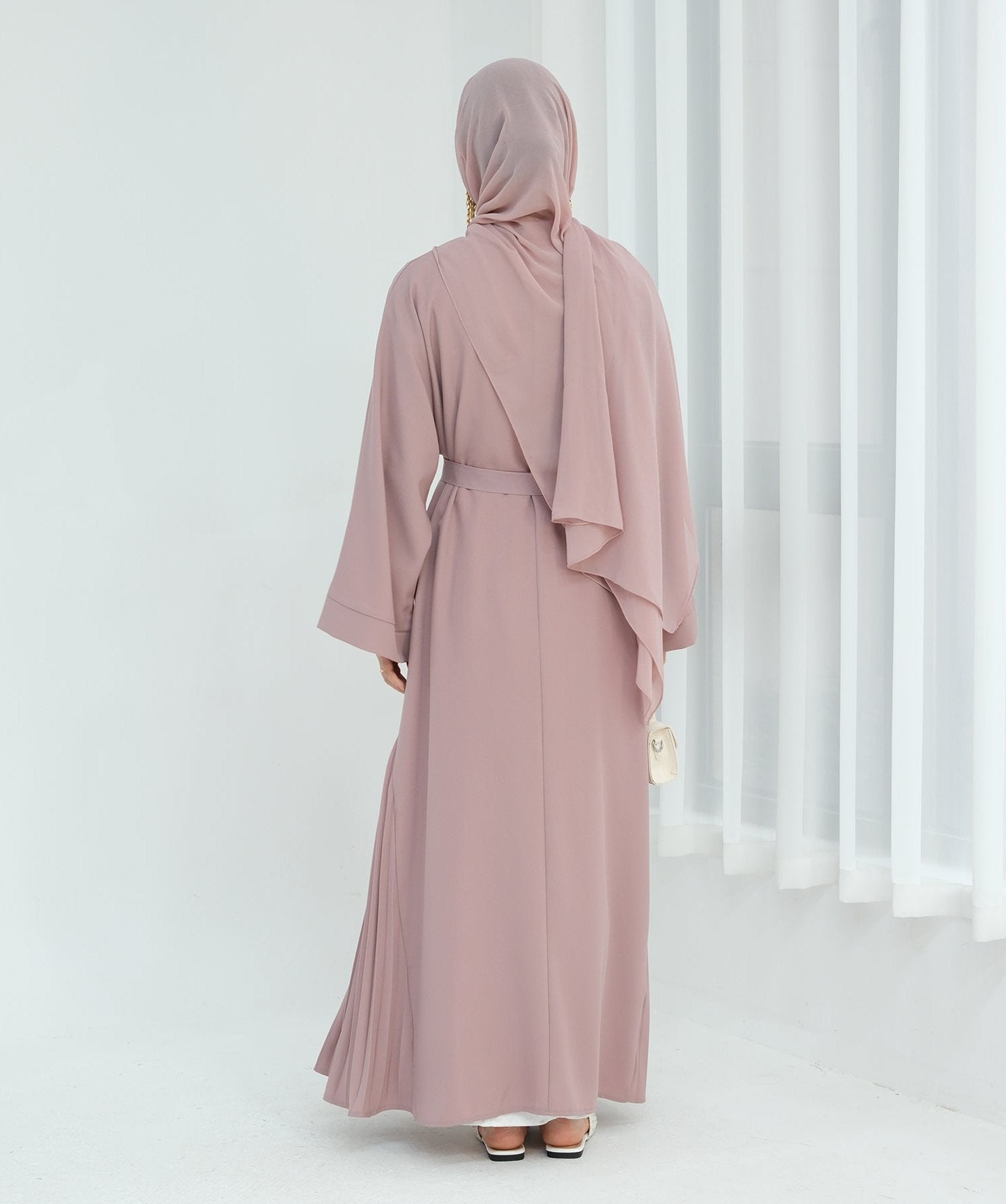 Hera Open Abaya Kimono - Pink Floral Loose Dress for Women | Modest Muslim Fashion | Perfect for Prayer, Eid, and Special Occasions