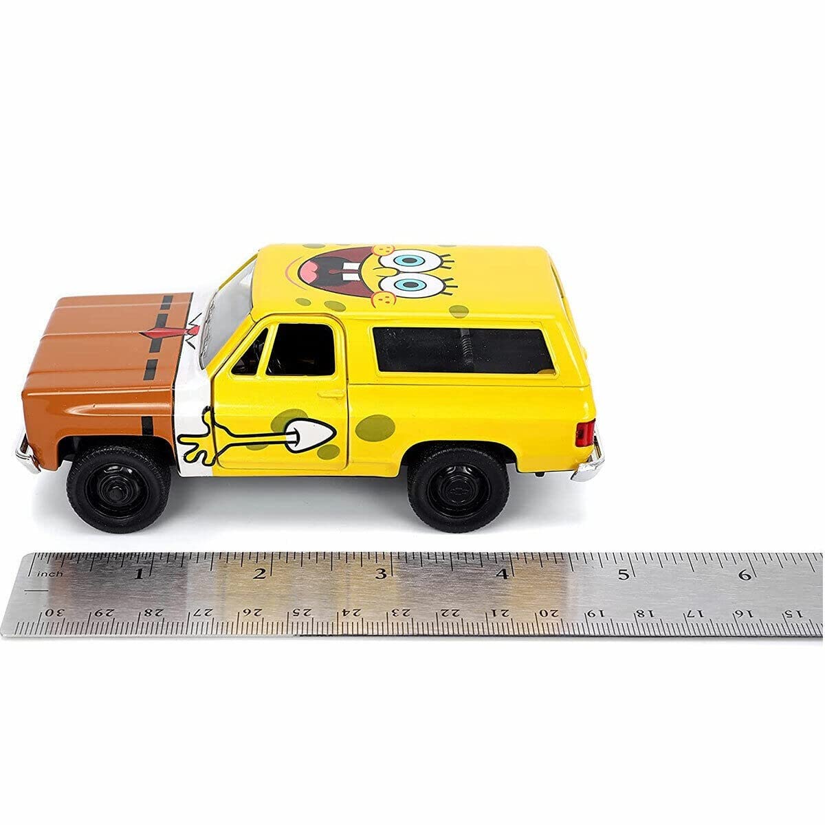 Jada Toys Spongebob Squarepants 1:32 Scale 1980 Chevy Blazer K5 Die-Cast Model Car with 1.65