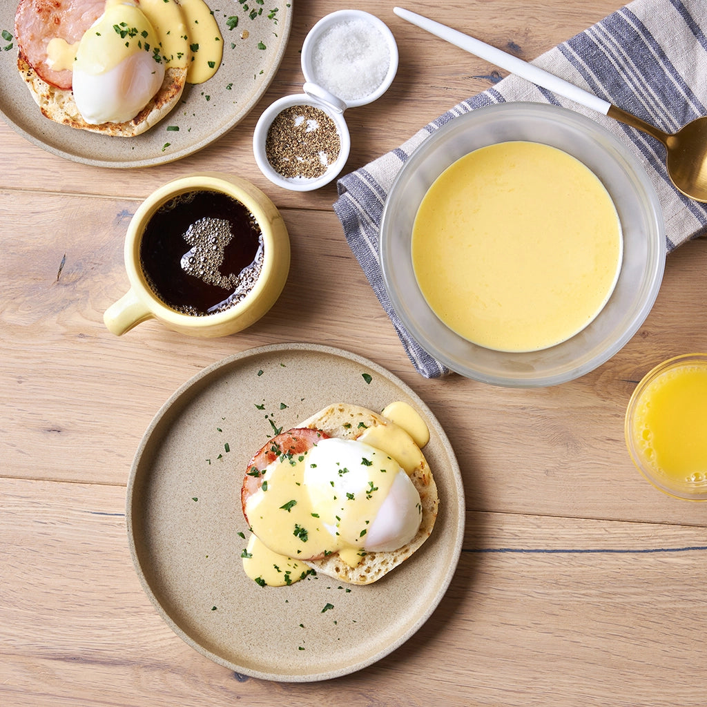 Delicious Eggs Benedict with Creamy Hollandaise Sauce - Perfect for Brunch, Breakfast, and Special Occasions | Easy Homemade Recipe