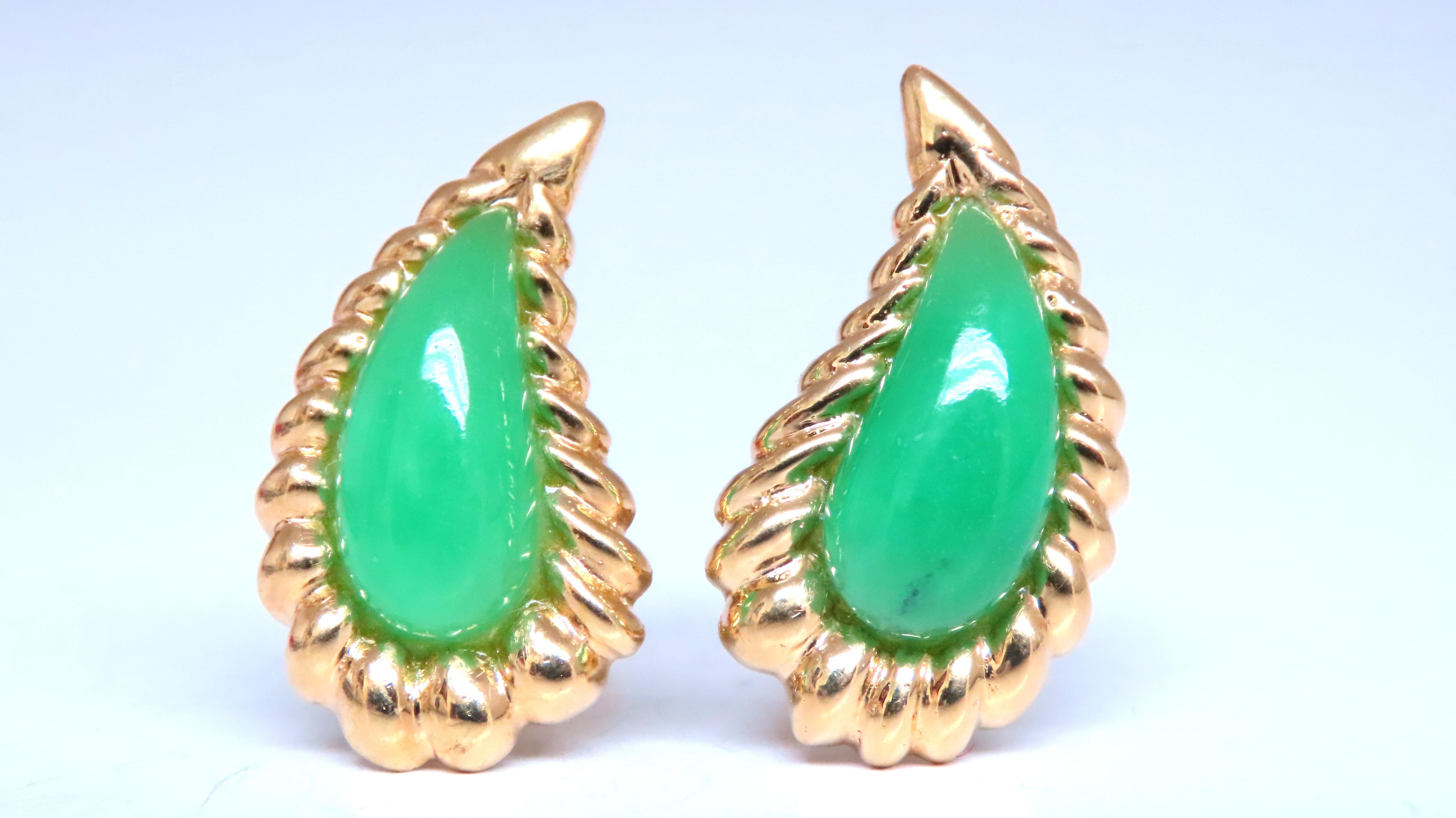 Pear Shape Jadeite Fern 3D Clip Earrings in 18kt Gold - Elegant Vintage Jewelry for Women, Perfect for Weddings, Parties & Special Occasions